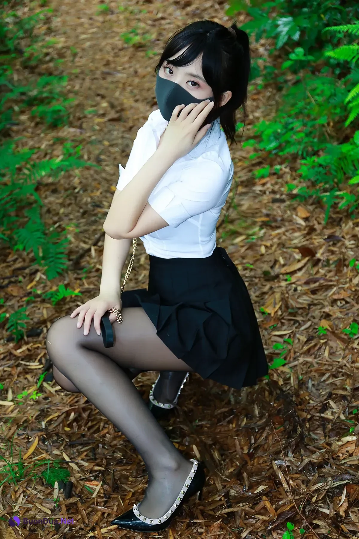 李佳LiJia – 黑百褶裙森林 - Photo 11
