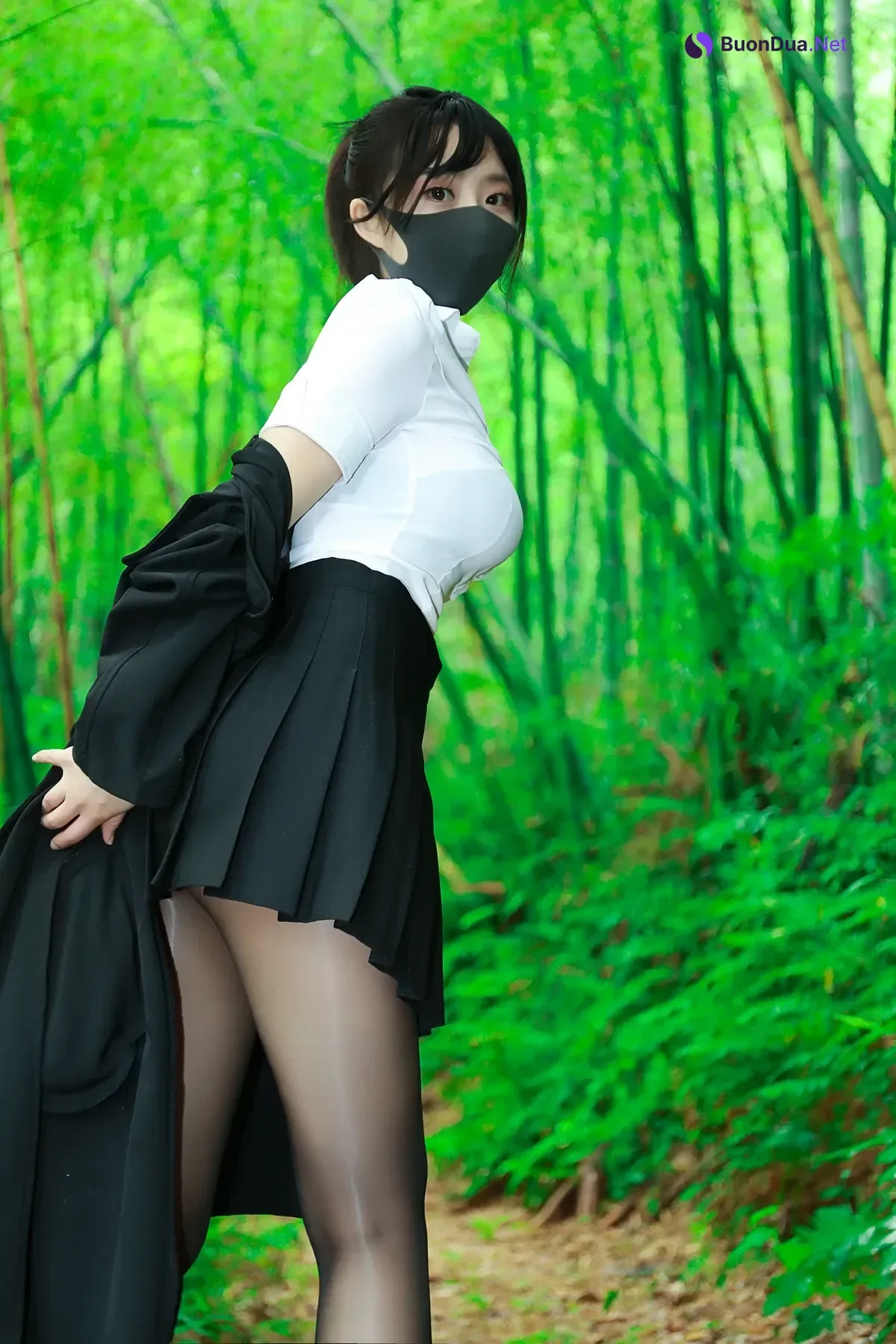 李佳LiJia – 黑百褶裙森林 - Photo 2