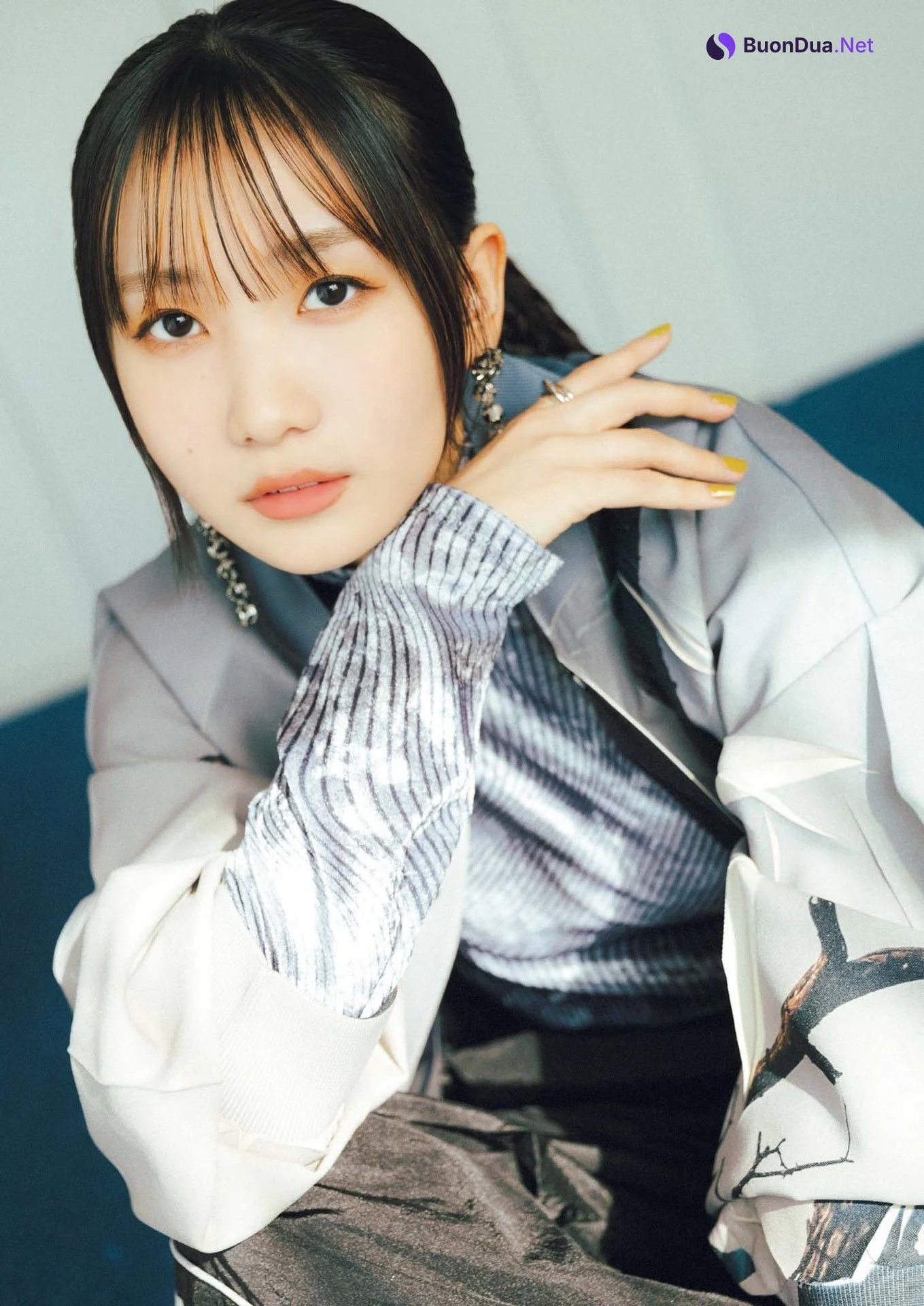 Lilas Ikuta 幾田りら, Big Comic Spirits 2024 No.17 (ビッグコミックスピリッツ 2024年17号) - Photo 10