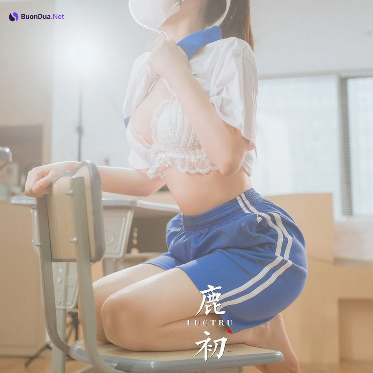 鹿初 Luctru, デジタル写真集 ‘教室 Classroom’ Set.01 - Photo 16
