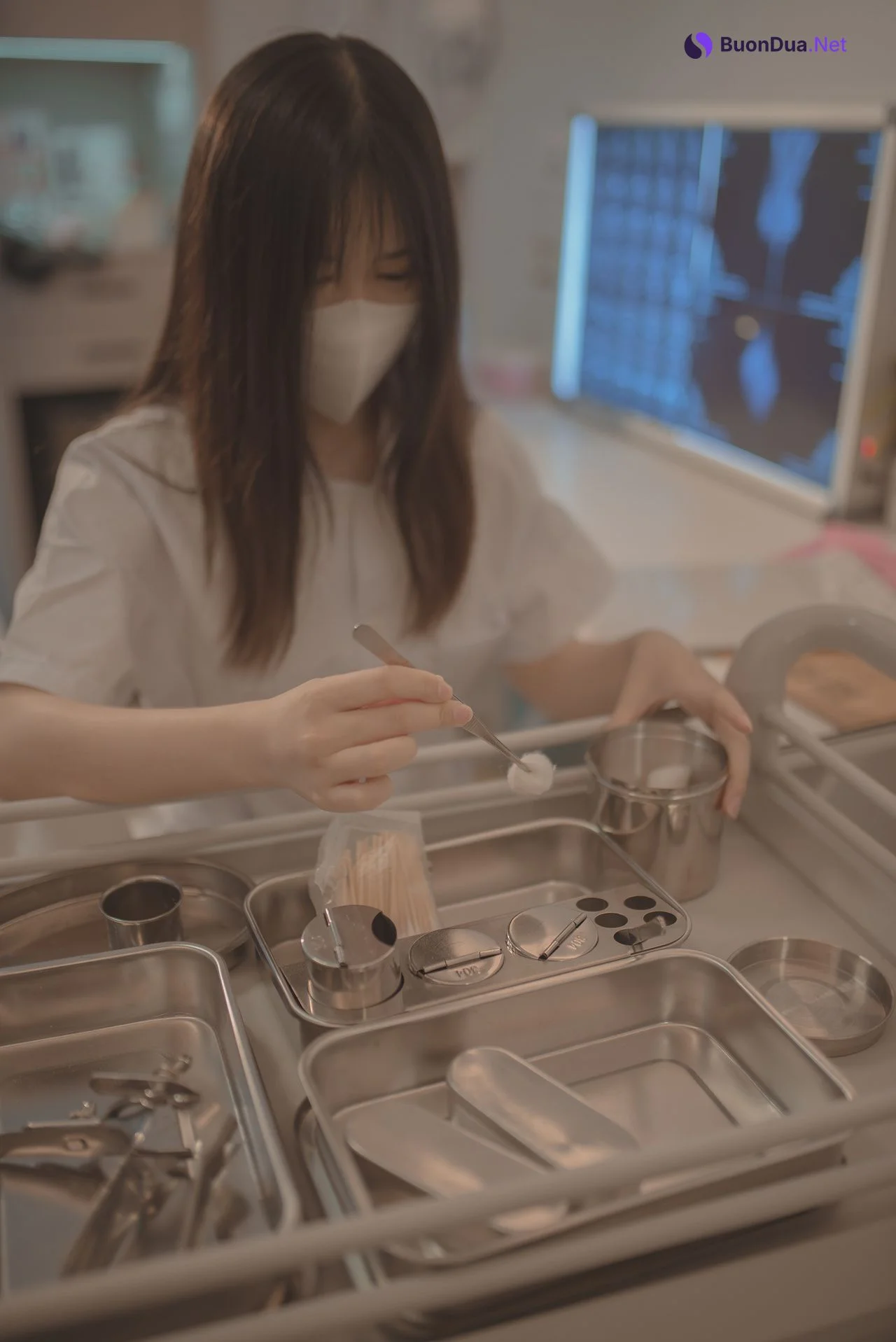 鹿初 Luctru, デジタル写真集 「护士 Nurse」 Set.01 - Photo 4
