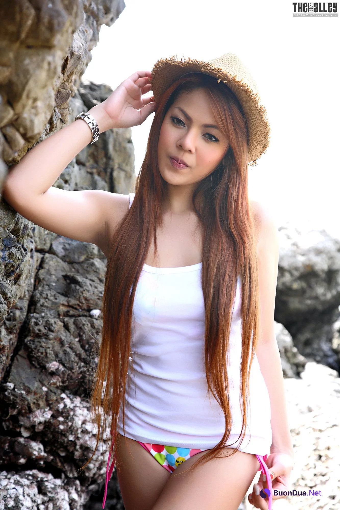 Lynn The Black Alley Photobook Set.02 - Photo 3