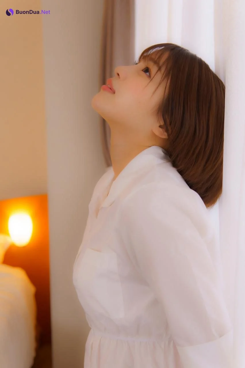 Mahiro Tadai 唯井まひろ, 写真集 「ファミレス店員とホテル密会」 Set.02 - Photo 2