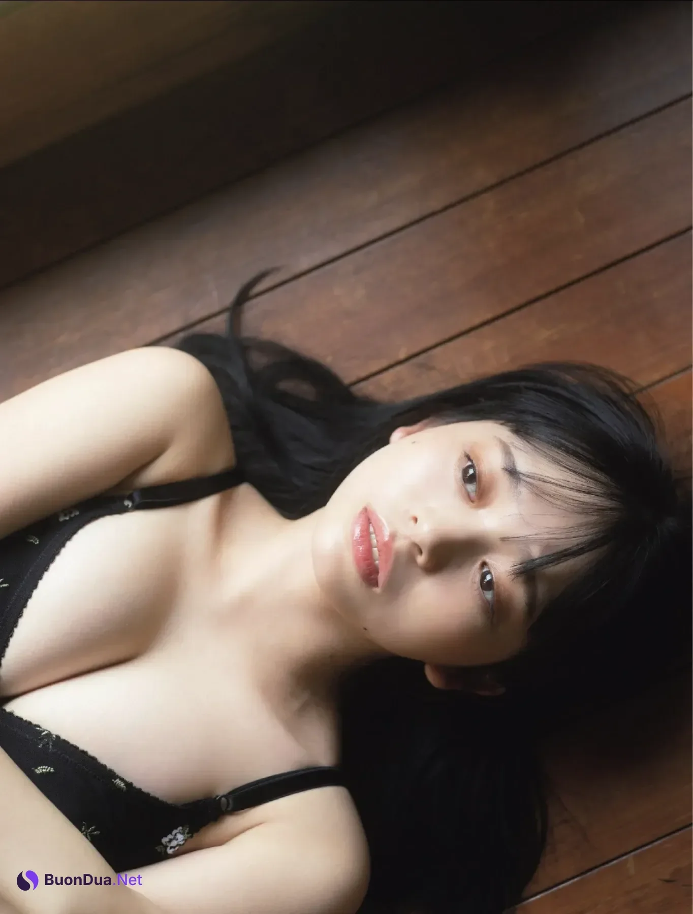 Mai Horai 蓬莱舞, FLASH 2025.10.14 (フラッシュ 2025年10月14日号) - Photo 4