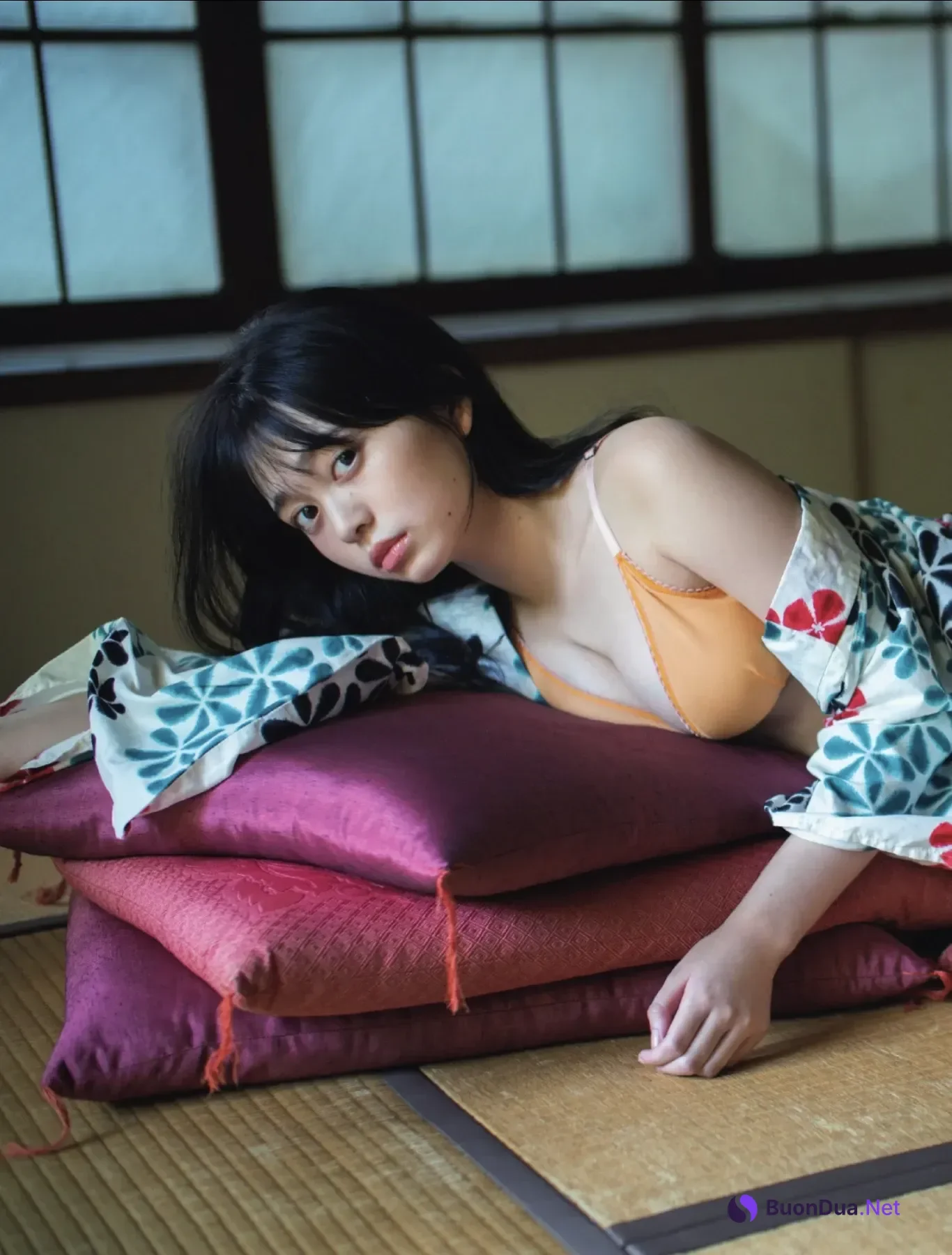 Mai Horai 蓬莱舞, FLASH 2025.10.14 (フラッシュ 2025年10月14日号) - Photo 7