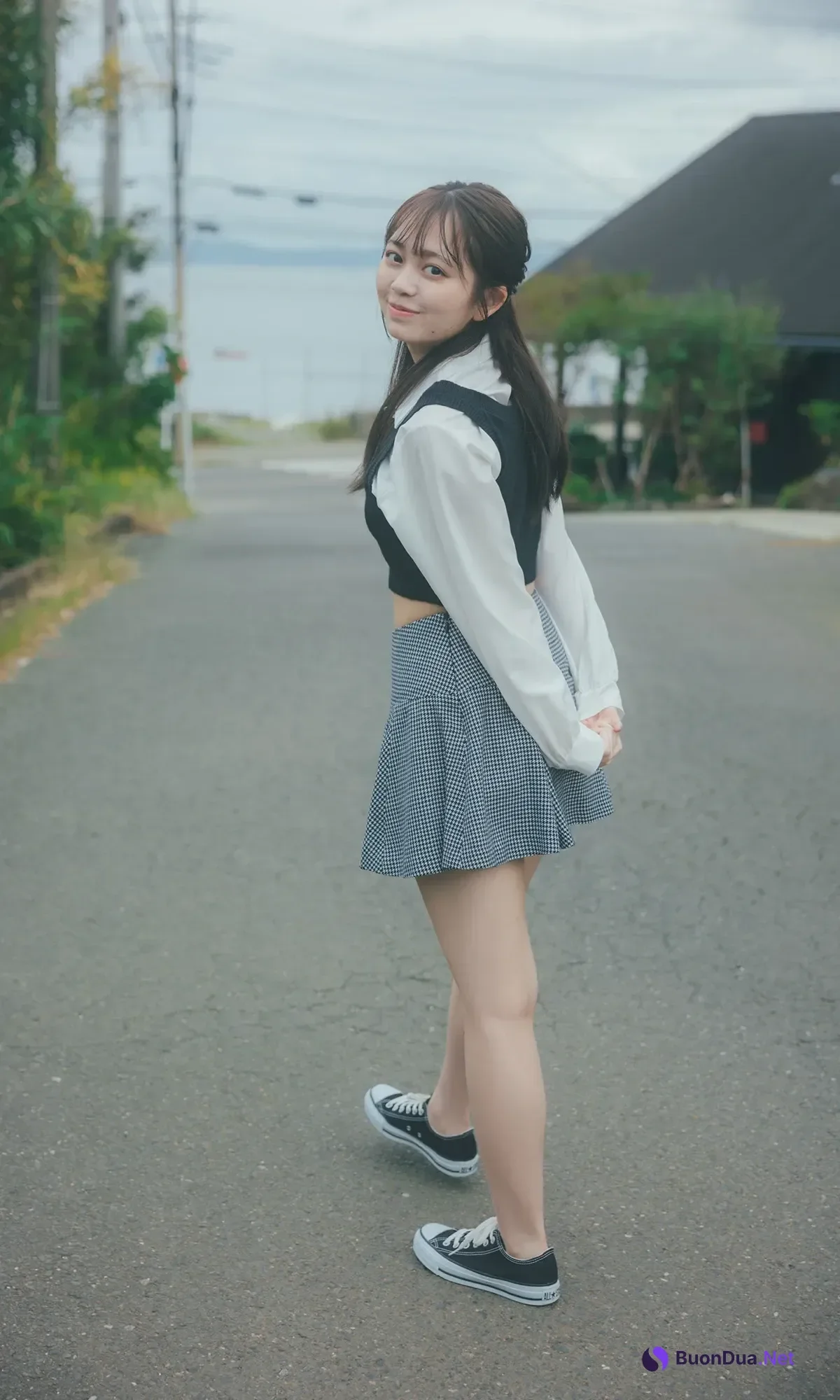 Mai Horai 蓬莱舞, 週プレ Photo Book 「新東京亜熱帯～prologue～」 - Photo 5