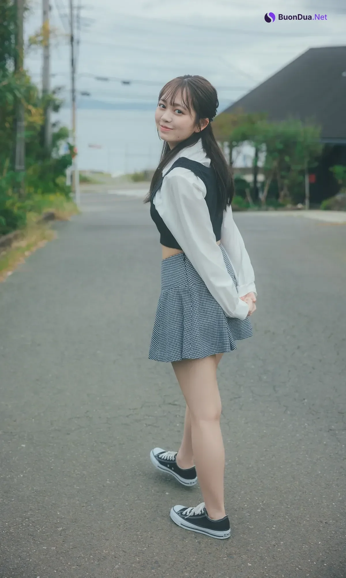 Mai Horai 蓬莱舞, 週プレ Photo Book 「See eye to eye」 - Photo 3