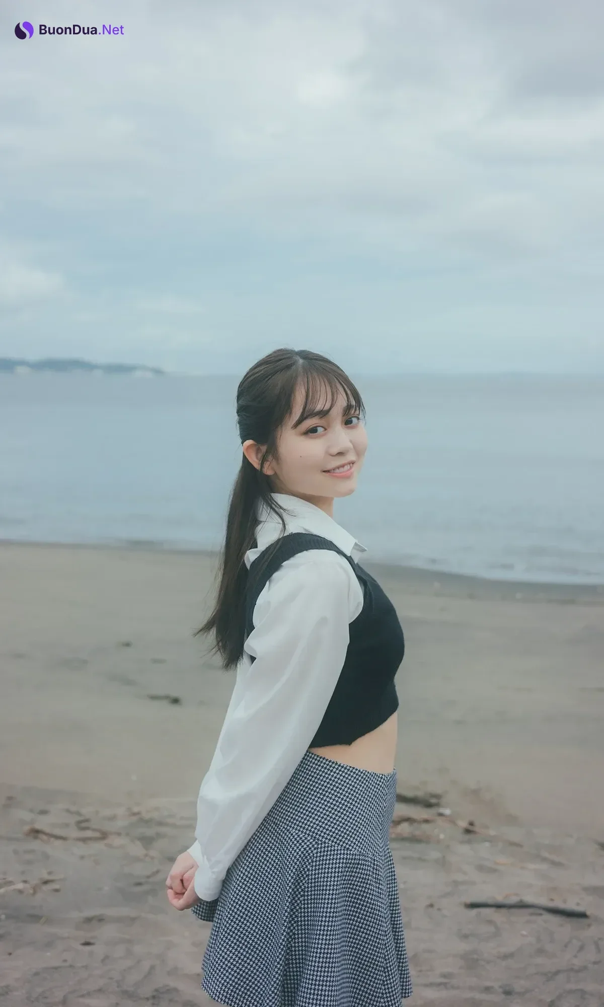 Mai Horai 蓬莱舞, 週プレ Photo Book 「See eye to eye」 - Photo 7