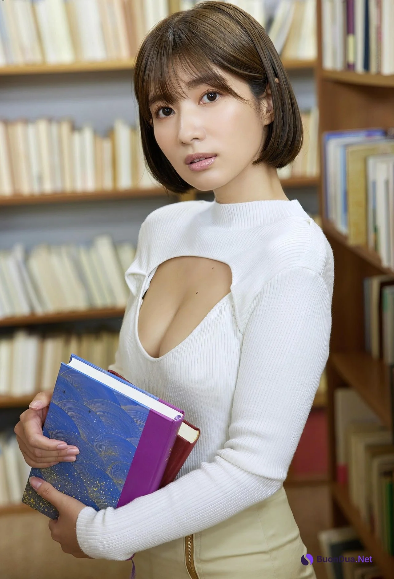 Mai Ishioka 石岡真衣, 解禁グラビア写真集 先生のこと、好きになってくれた - Photo 10