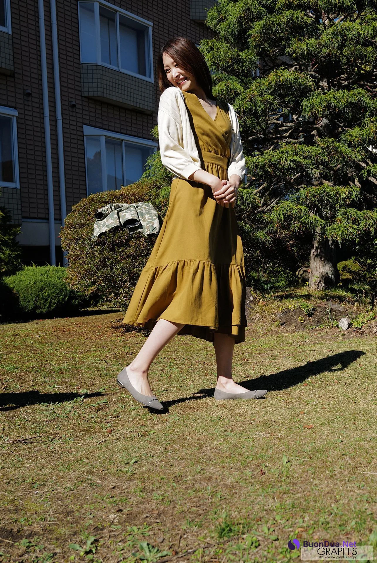Mai Kanami 神菜美まい, [Graphis] Gals 「Classy」 Making - Photo 4