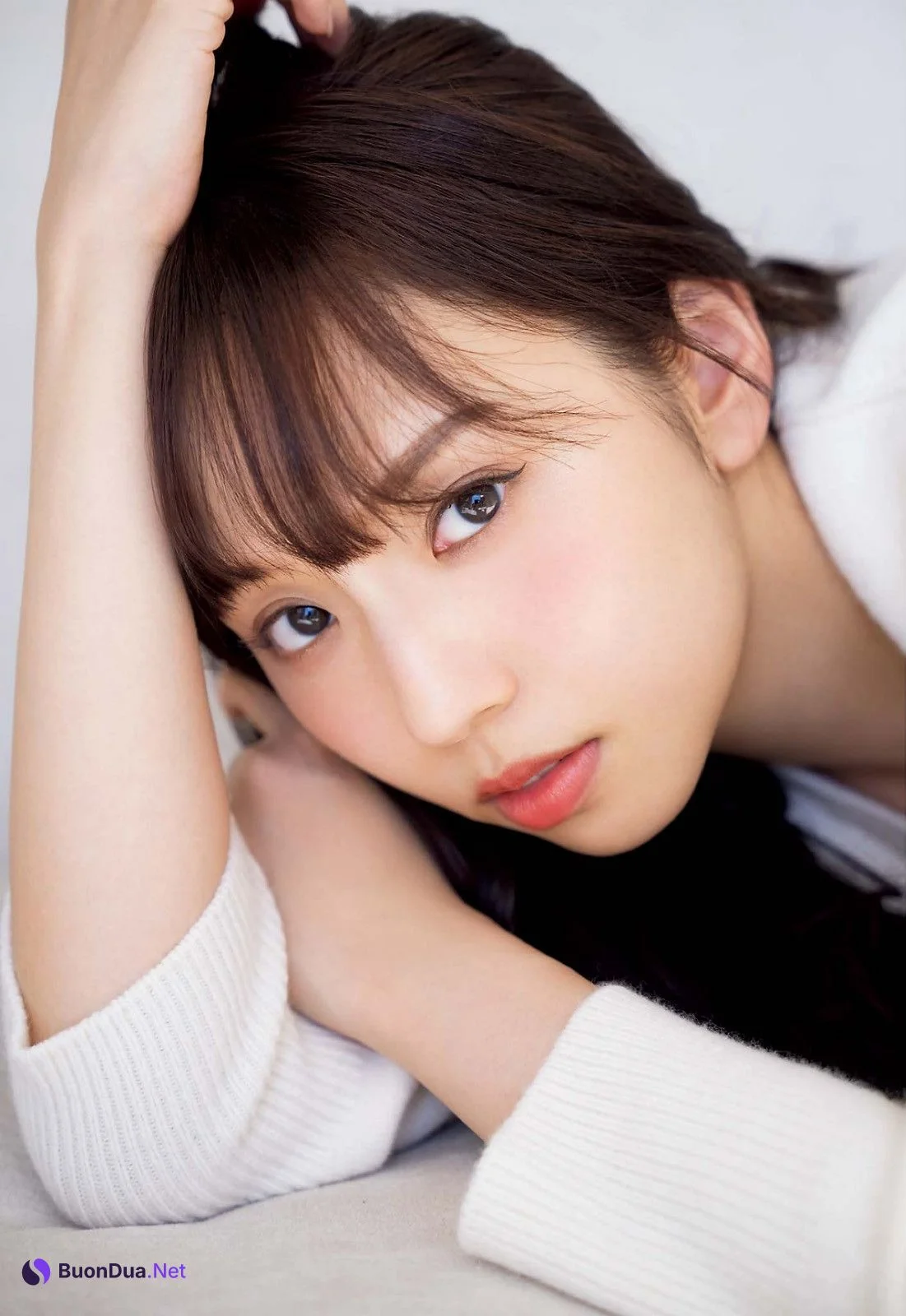 Mai Shinuchi 新内眞衣, Big Comic Spirits 2022 No.52 (ビッグコミックスピリッツ 2022年52号) - Photo 4