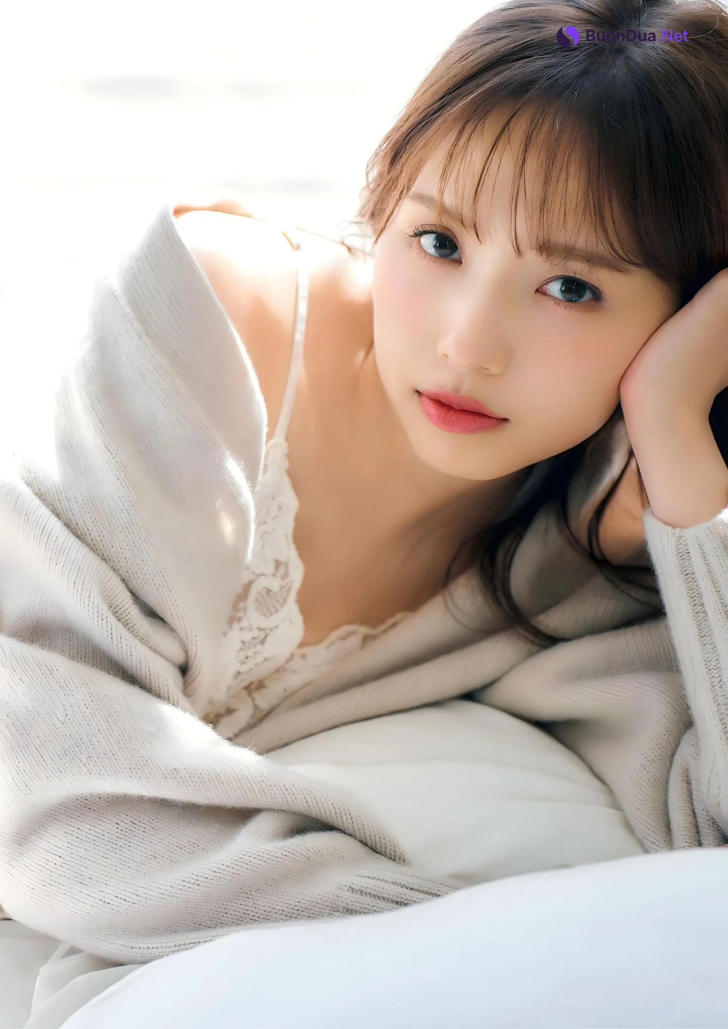 Mai Shinuchi 新内眞衣, Big Comic Spirits 2024 No.01 (ビッグコミックスピリッツ 2024年1号) - Photo 12