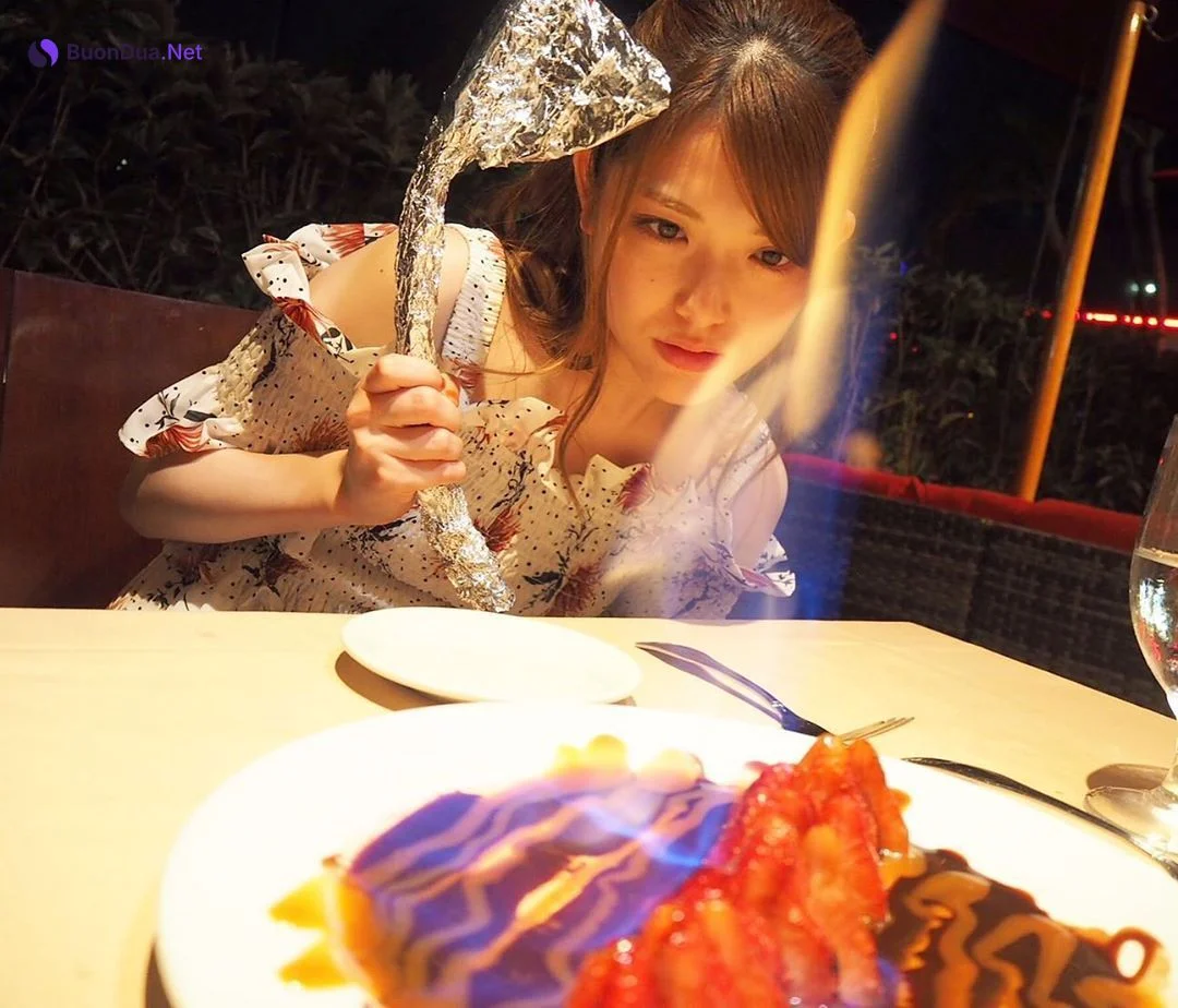 Mai Shiraishi 白石麻衣, Sayuri Matsumura 松村沙友理, FLASH 2019.10.22-29 (フラッシュ 2019年10月22-29日号) - Photo 18