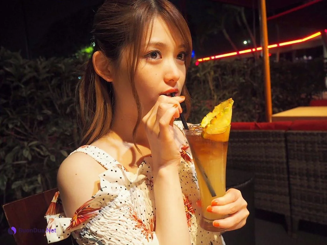 Mai Shiraishi 白石麻衣, Sayuri Matsumura 松村沙友理, FLASH 2019.10.22-29 (フラッシュ 2019年10月22-29日号) - Photo 20
