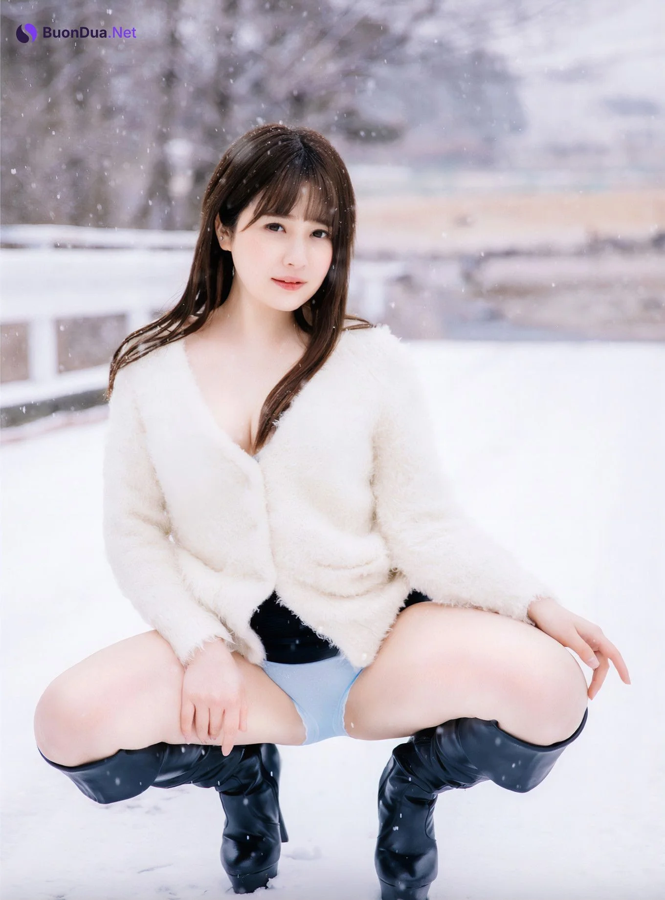 Maina Yuuri 優梨まいな, 写真集 Alarm 「MAINA」 Set.01 - Photo 8