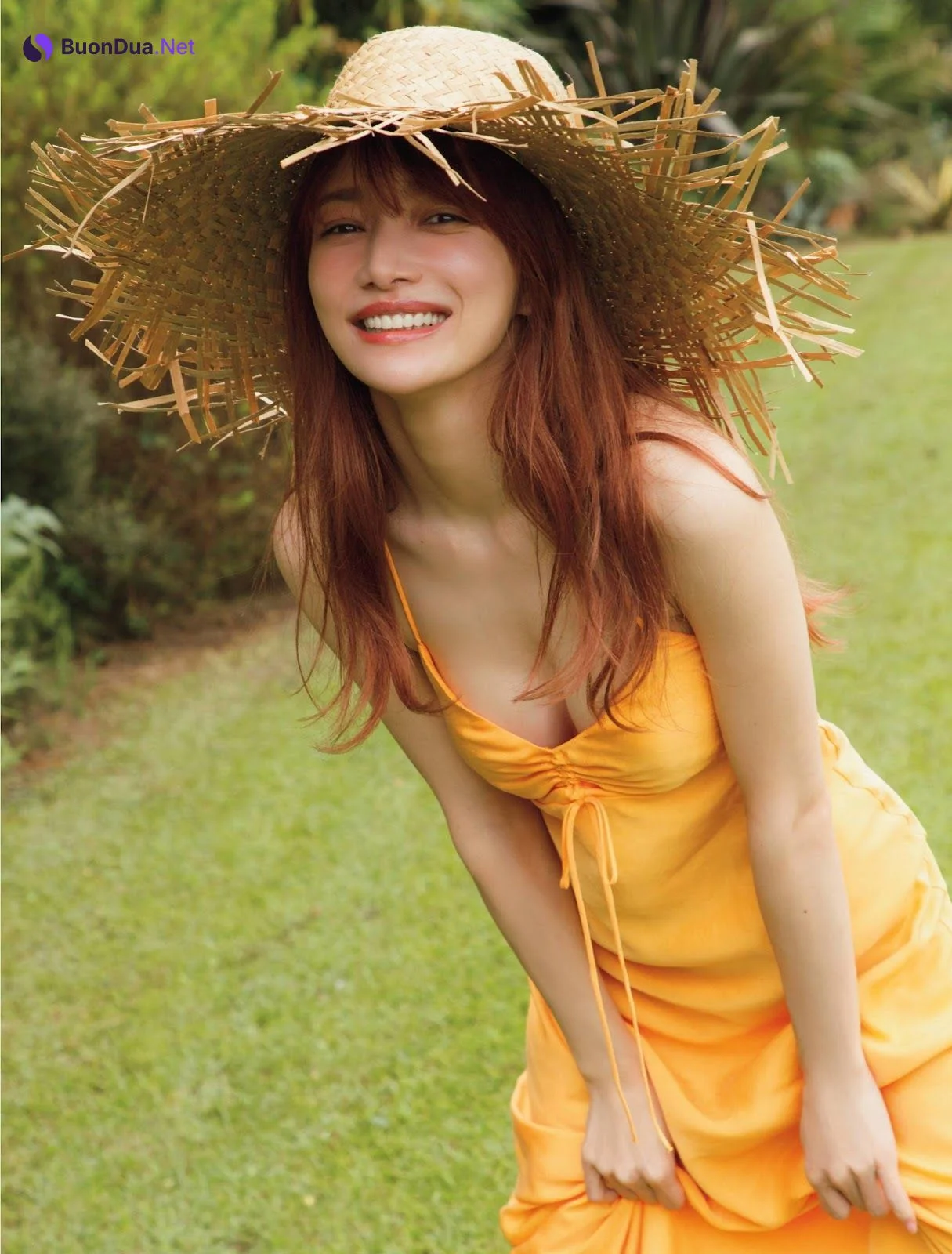 Maki Goto 後藤真希, FLASH 2021.12.14 (フラッシュ 2021年12月14日号) - Photo 2