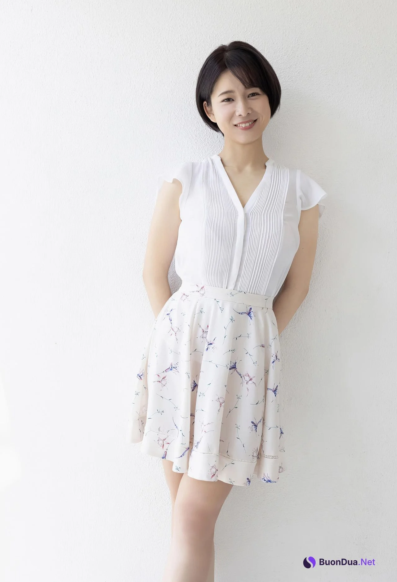 Makoto Sanada 真田まこと, 週刊現代デジタル写真集 [カップの現役ナースはフェチが好き] Set.01 - Photo 2