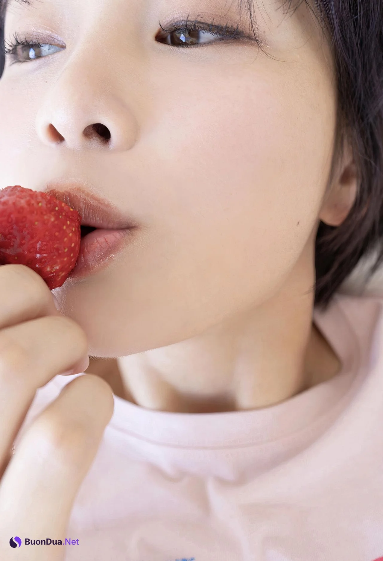 Makoto Sanada 真田まこと, 週刊現代デジタル写真集 [カップの現役ナースはフェチが好き] Set.02 - Photo 9