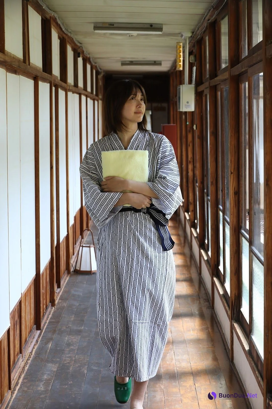 Mami Yamasaki 山崎真実, Shukan Post 2019.09.20 (週刊ポスト 2019年9月20日号) - Photo 5