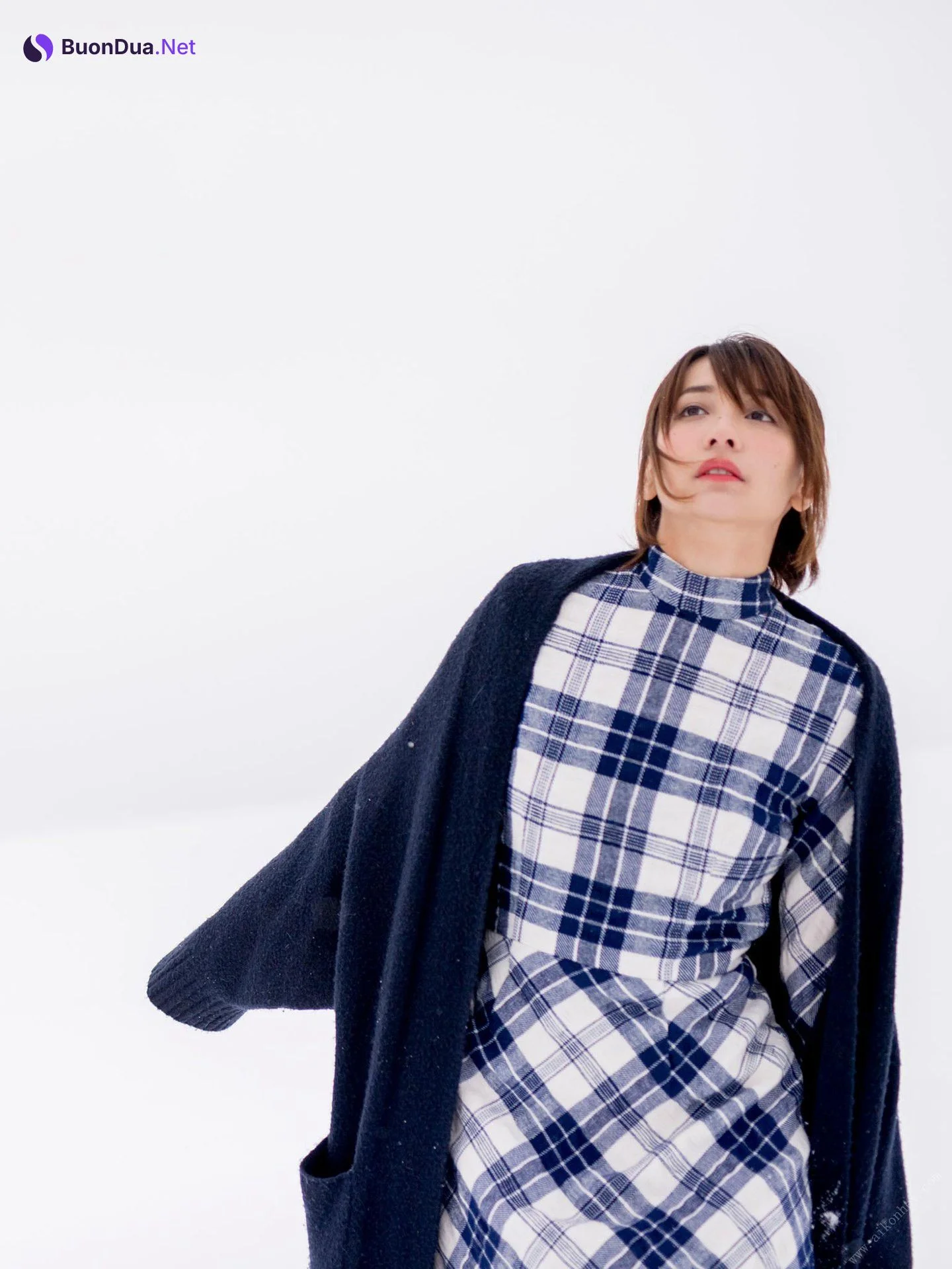 Mami Yamasaki 山崎真実, 週刊ポストデジタル写真集 「山崎真実×舞山秀一 Silent」 Set.03 - Photo 7
