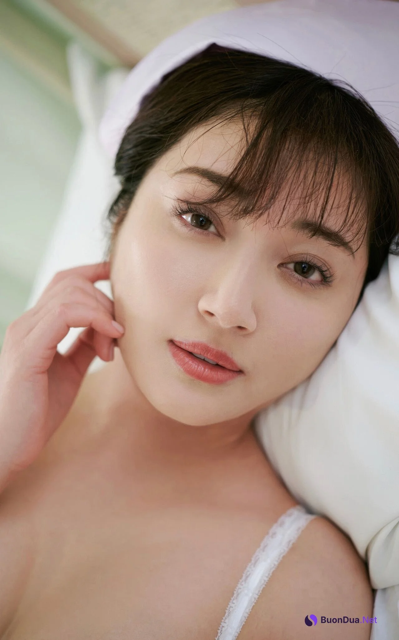 Manami Shindo 新藤まなみ, 写真集 スパイスビジュアル 『Kiss You』 Set.02 - Photo 13