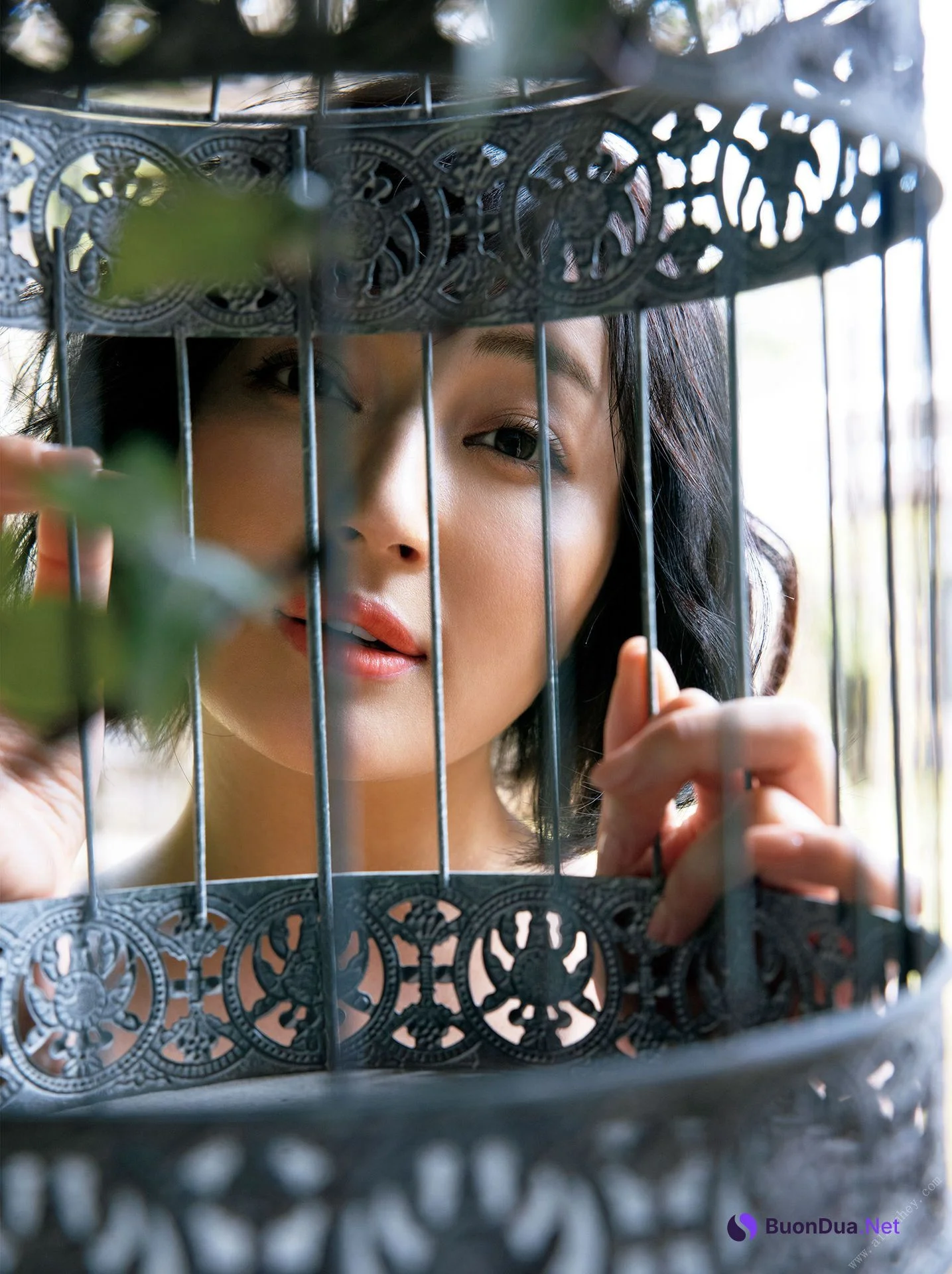 Manami Shindo 新藤まなみ, 写真集 「Ｑｕｅｅｎｓ」 Set.01 - รูปภาพ 2