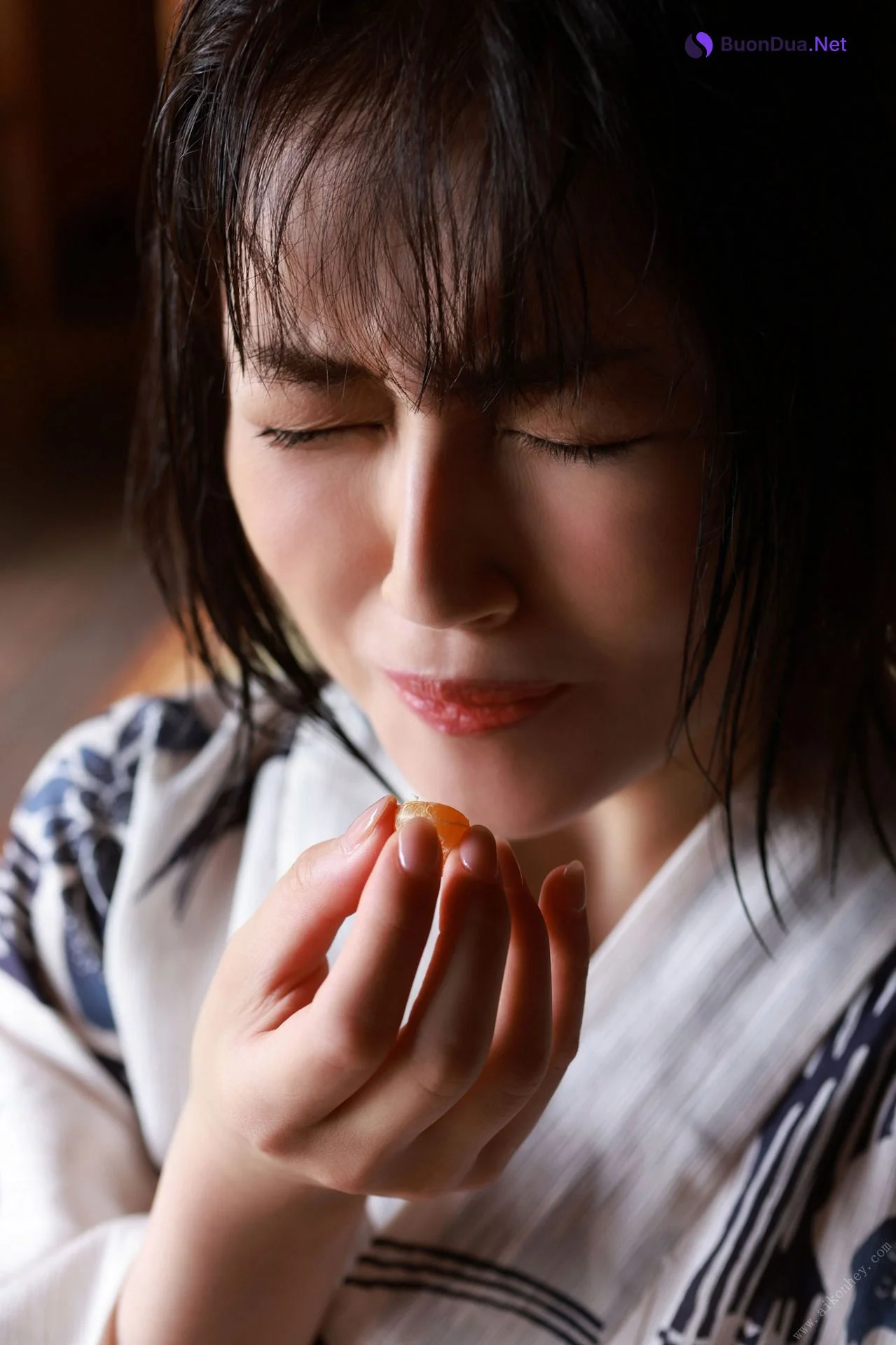 Manami Shindo 新藤まなみ, ＦＲＩＤＡＹデジタル写真集 「Ｑｕｅｅｎｓ オール未公開スペシャルＥｄｉｔｉｏｎ ｖｏｌ．３」 Set.02 - รูปภาพ 6