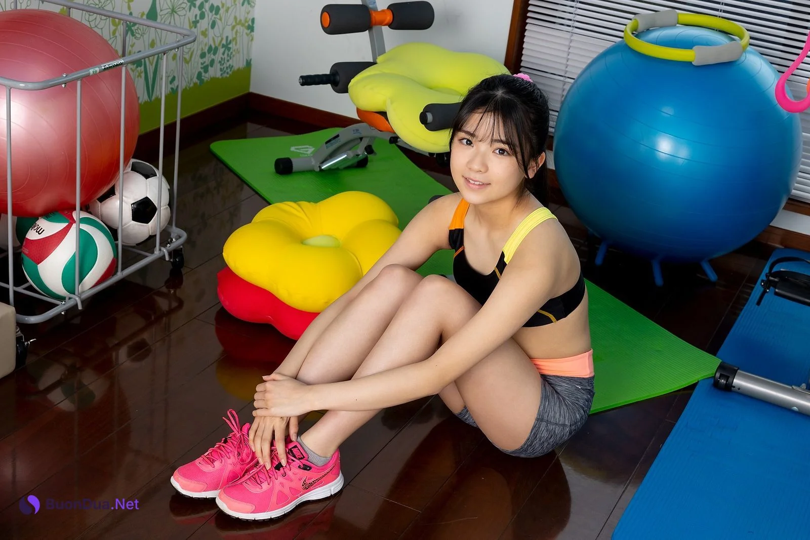 Mao Imaizumi 今泉まお, [Minisuka.tv] 2022.11.03 Regular Gallery 02 - Photo 13