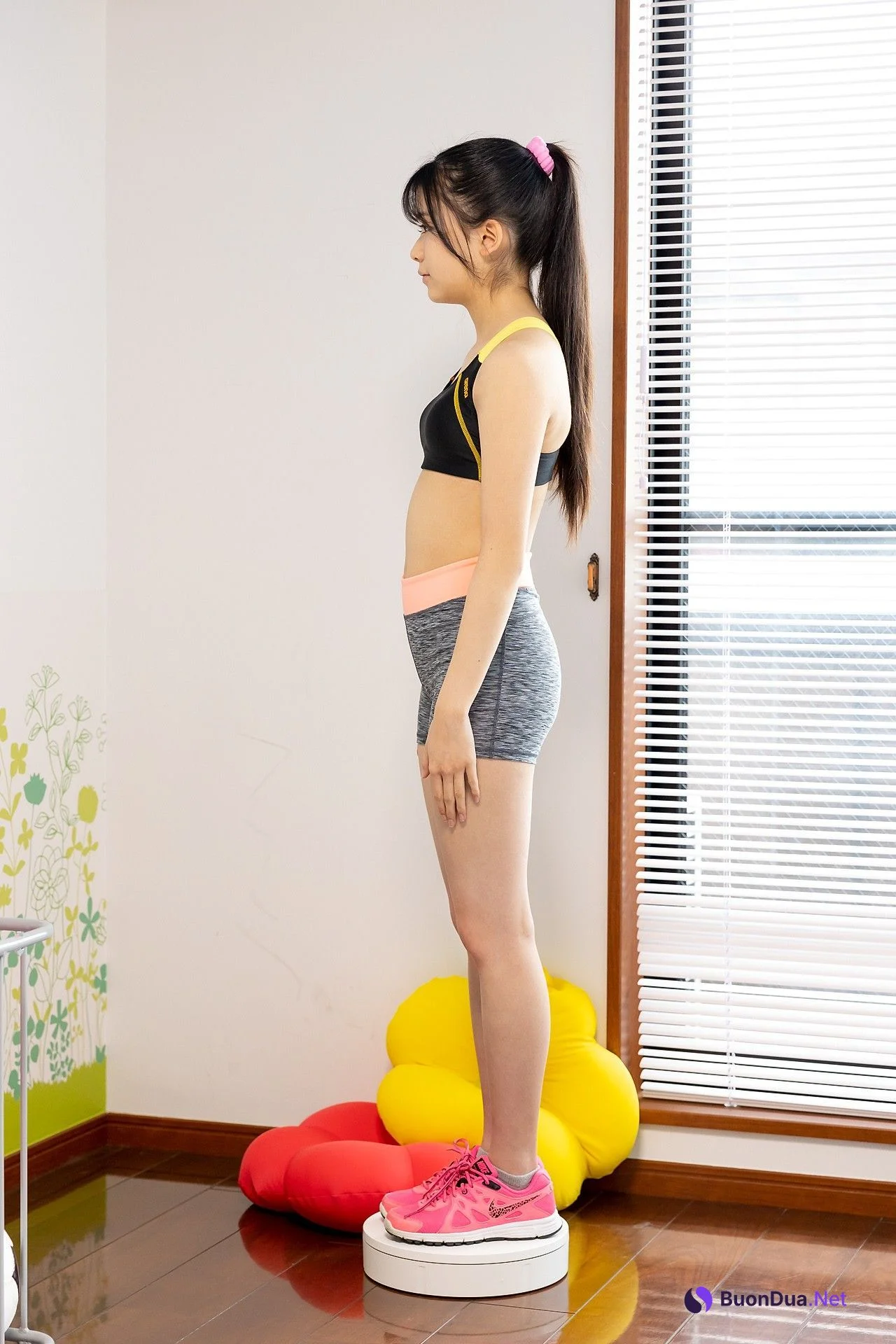 Mao Imaizumi 今泉まお, [Minisuka.tv] 2022.11.03 Regular Gallery 02 - Photo 3