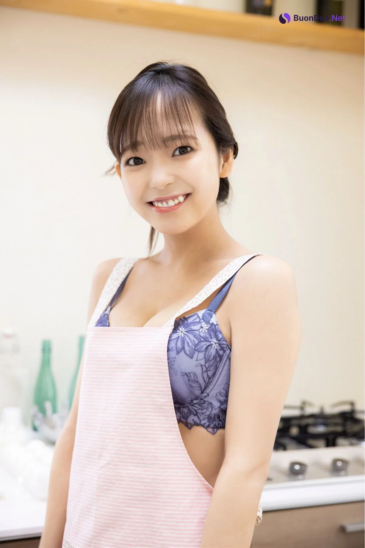 Mari Kominato 古湊まり, FLASHデジタル写真集 「料理の腕は父譲り」 Set.02 - Photo 16