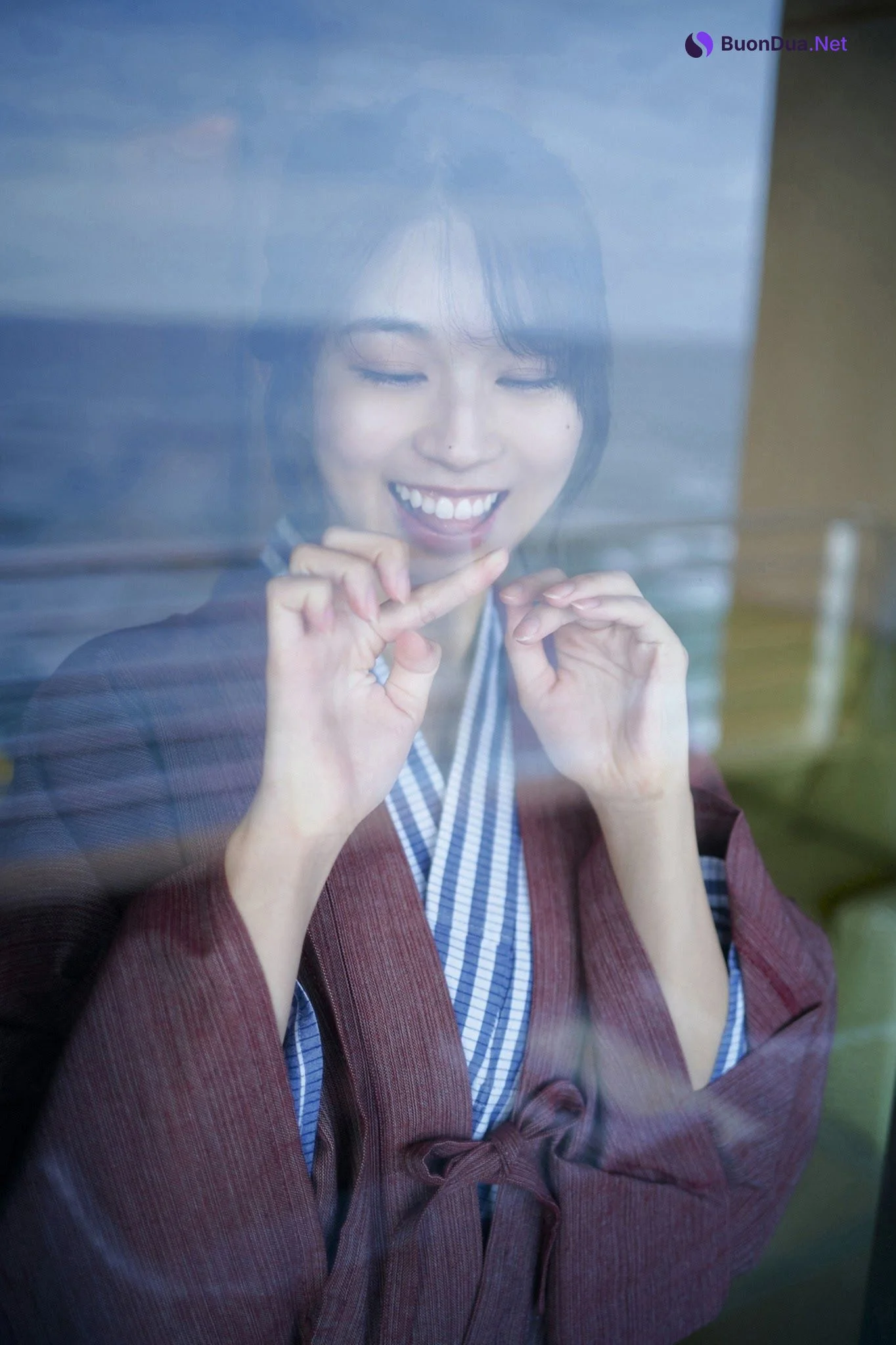 Maria Makino 牧野真莉愛, ヤンマガWeb ヤンマガアザーっす！ YM2021年14号 - Photo 3