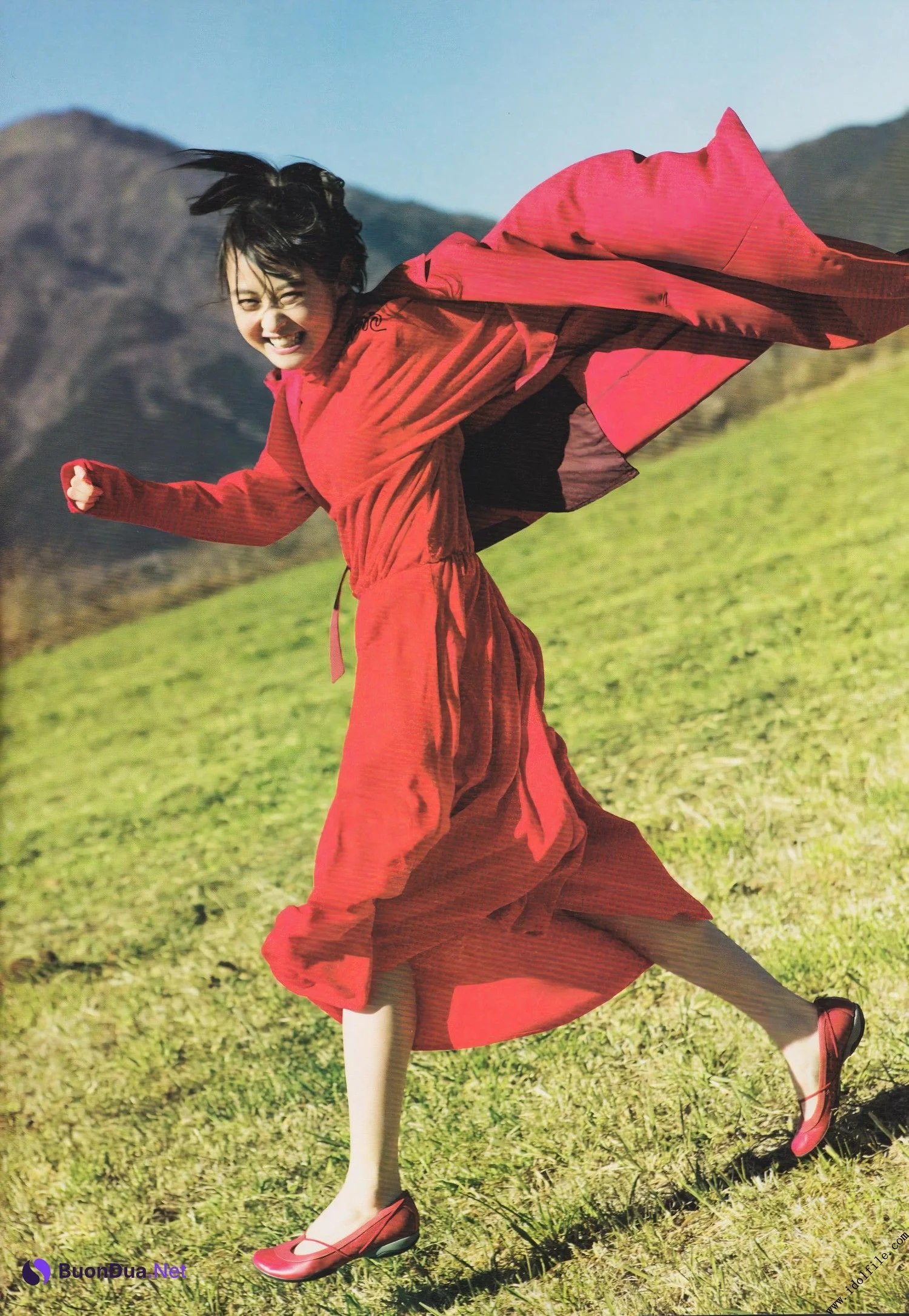 Marika Ito 伊藤万理華, B.L.T Graph 2017年12月号 Vol.26 - Photo 8