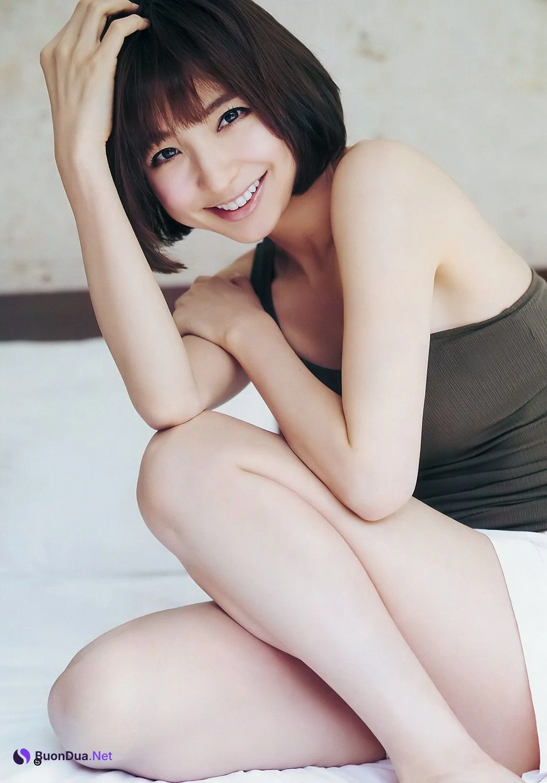 Mariko Shinoda 篠田麻里子, Young Jump 2019 No.18 (ヤングジャンプ 2019年18号) - 照片 3