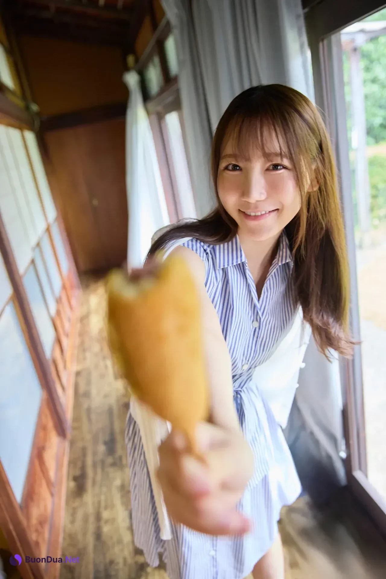 Marin Mita 三田真鈴, FLASHデジタル写真集 「見たらダメ」 - Photo 9
