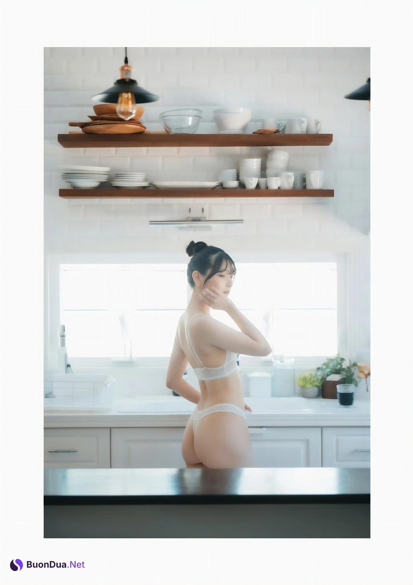 Marina Amatsu あまつまりな, 完全限定写真集 ‘The Queen’ Set.04 - Photo 2