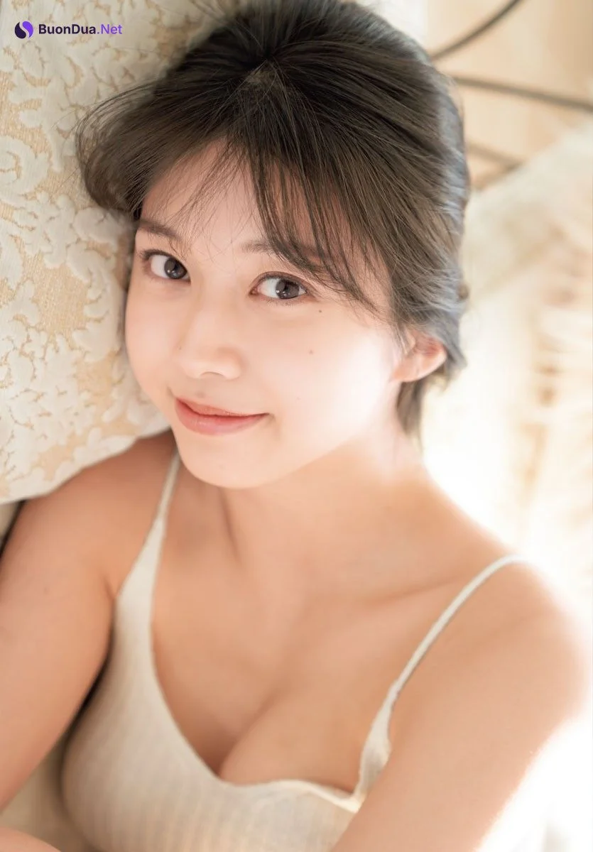 Marina Amatsu あまつまりな, Young Gangan 2022 No.06 (ヤングガンガン 2022年6号) - Photo 8