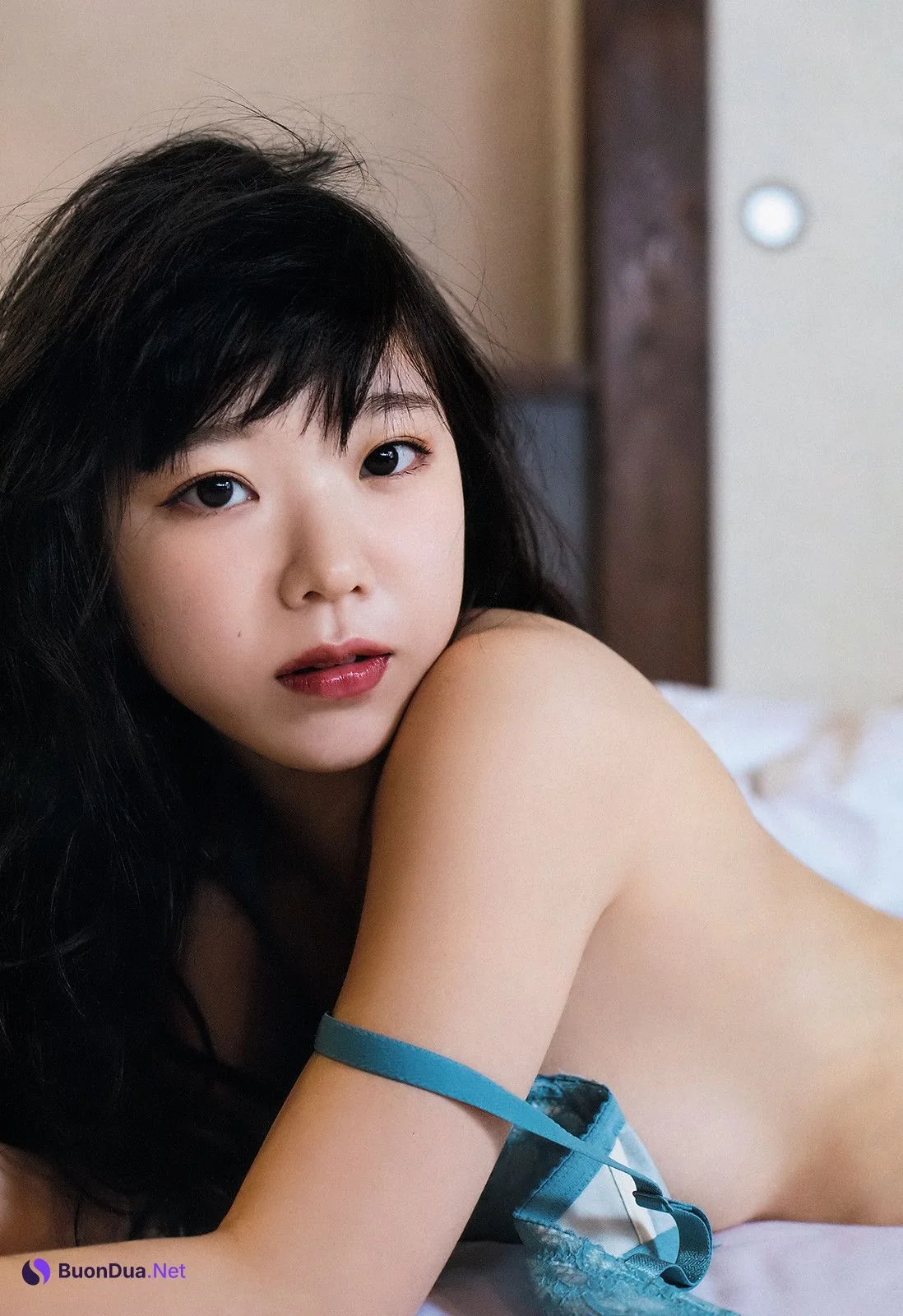 Marina Nagasawa 長澤茉里奈, Big Comic Spirits 2019 No.51 (ビッグコミックスピリッツ 2019年51号) - Photo 4