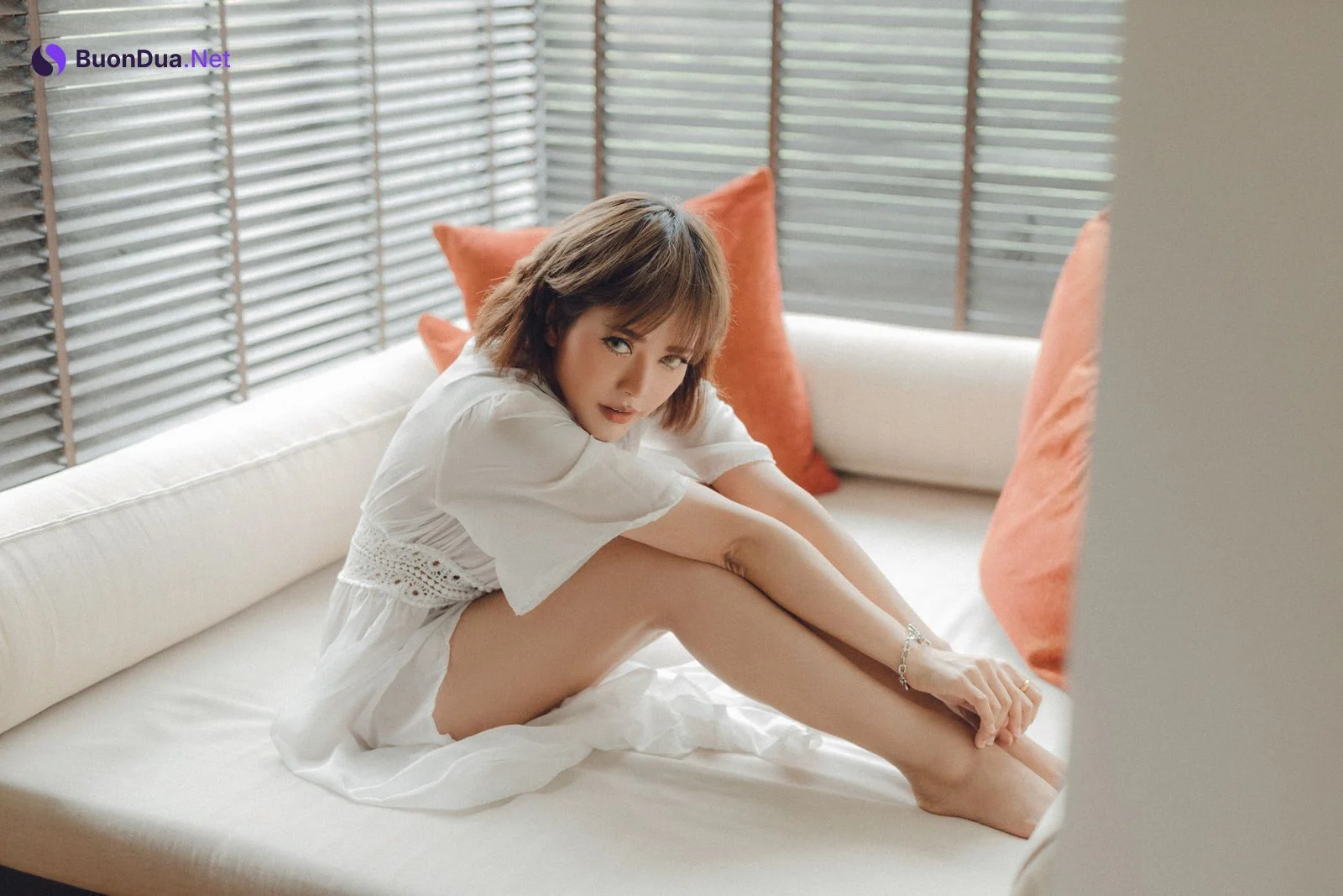 May [Photobook] Warm Sunlight Set.02 - Photo 3