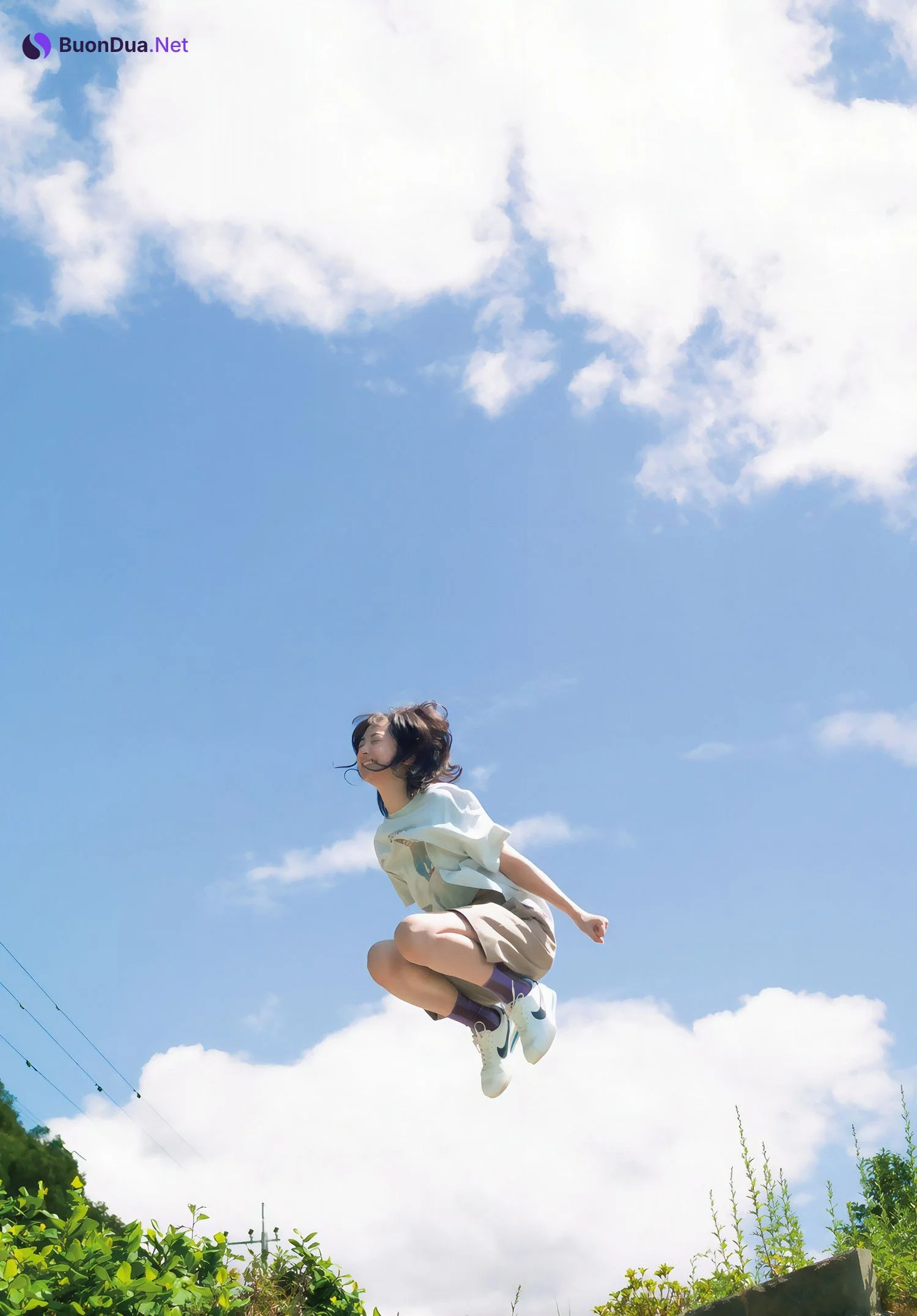 Maya Imamori 今森茉耶, Shonen Magazine 2024 No.46 (週刊少年マガジン 2024年46号) - Photo 6