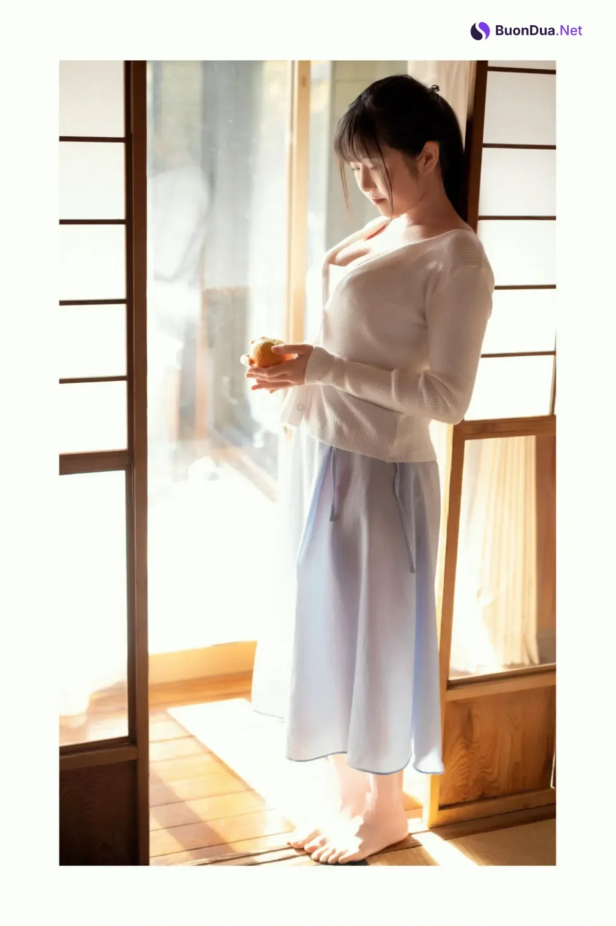 Maya Kikuchi 菊池まや, グラビア写真集 君の視線に焦がされて - Photo 6
