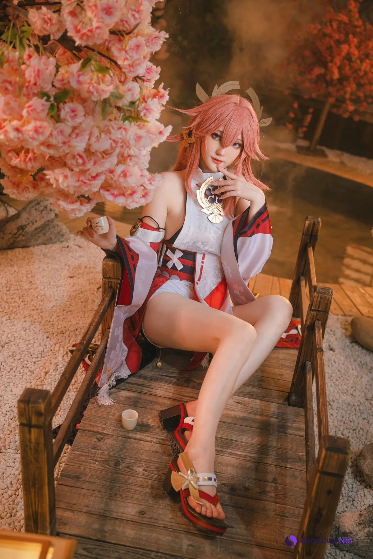 蛋黄mayo Cosplay 八重神子 - Photo 2
