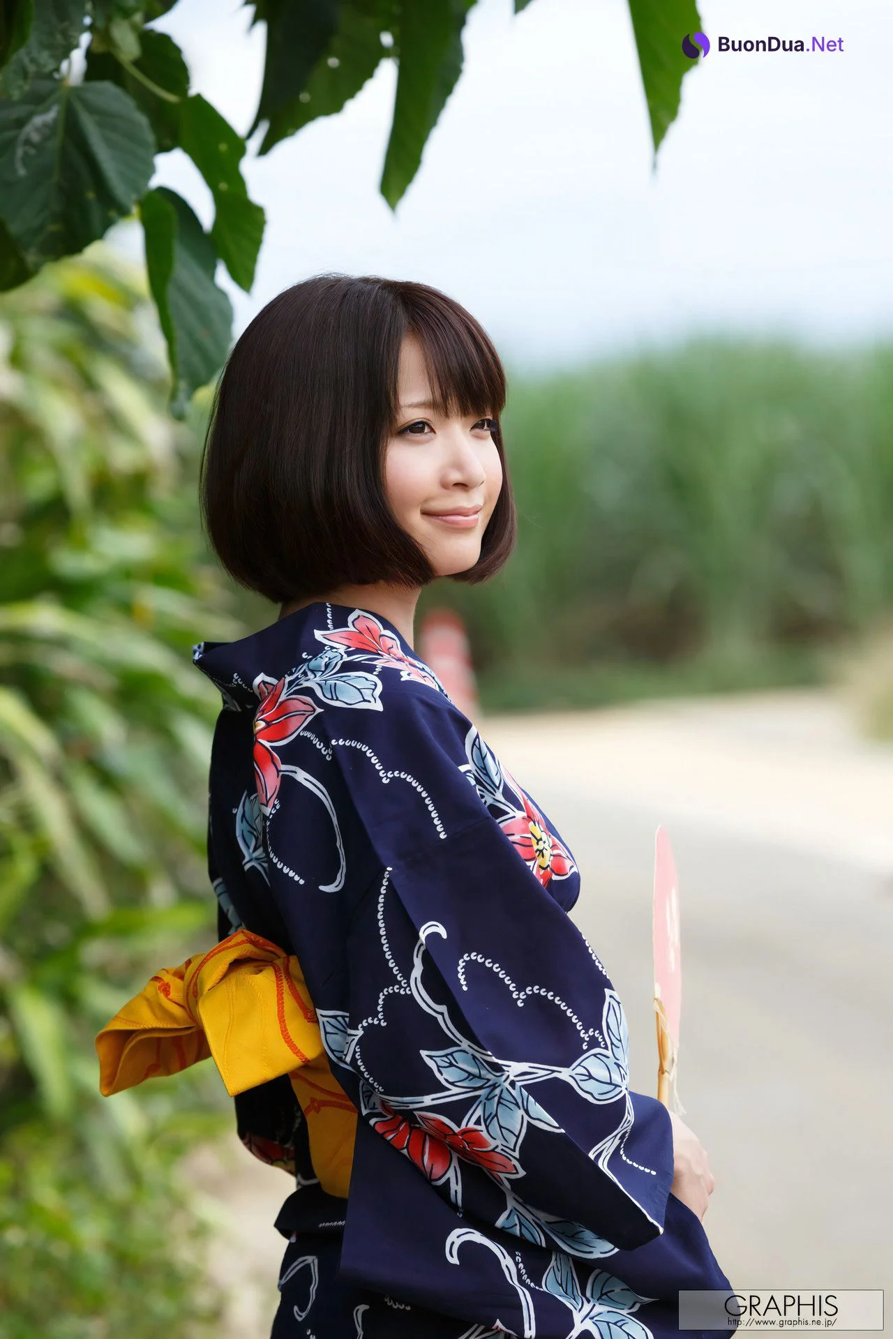 Mayu Kamiya 神谷まゆ, [Graphis] Summer Special Vol.01 - Photo 2