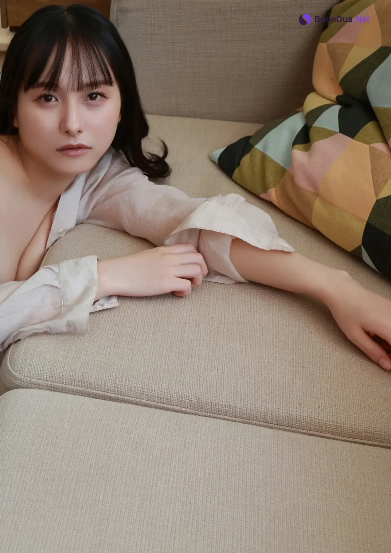 Mayu Niiya 新谷真由, BOMBデジタル写真集 『やわらかな想い出』 Set.01 - Photo 14