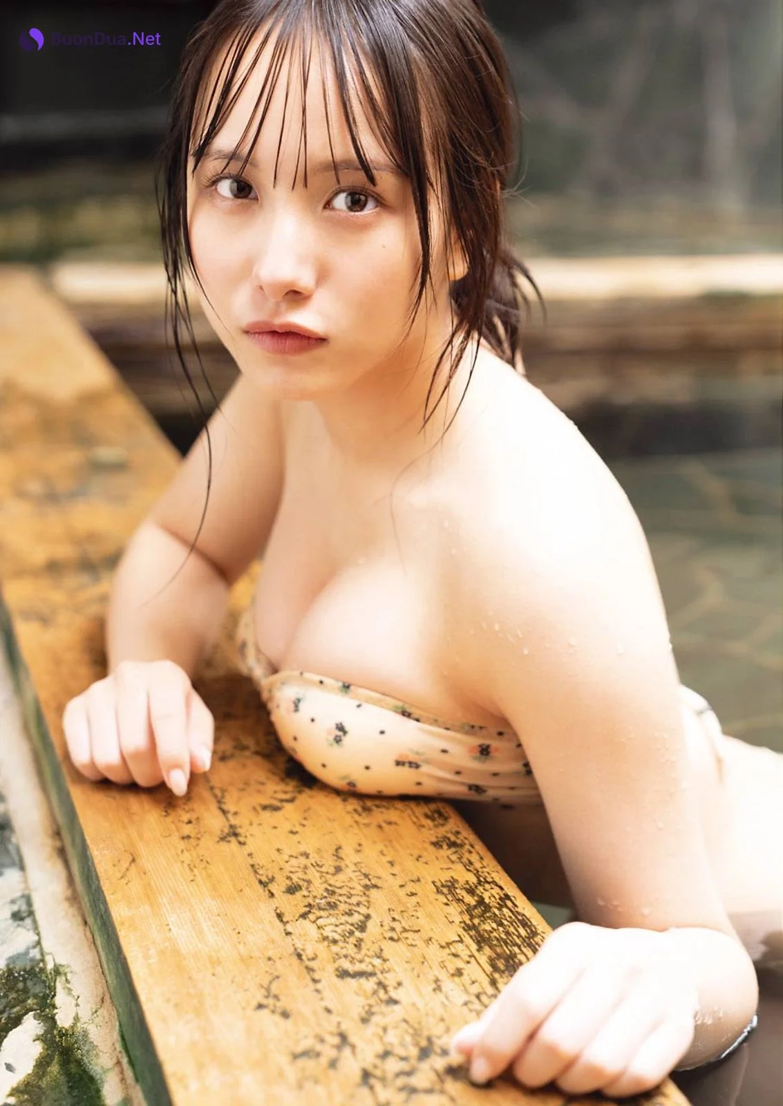 Mayu Niiya 新谷真由, Young Gangan 2021 No.22 (ヤングガンガン 2021年22号) - Photo 9