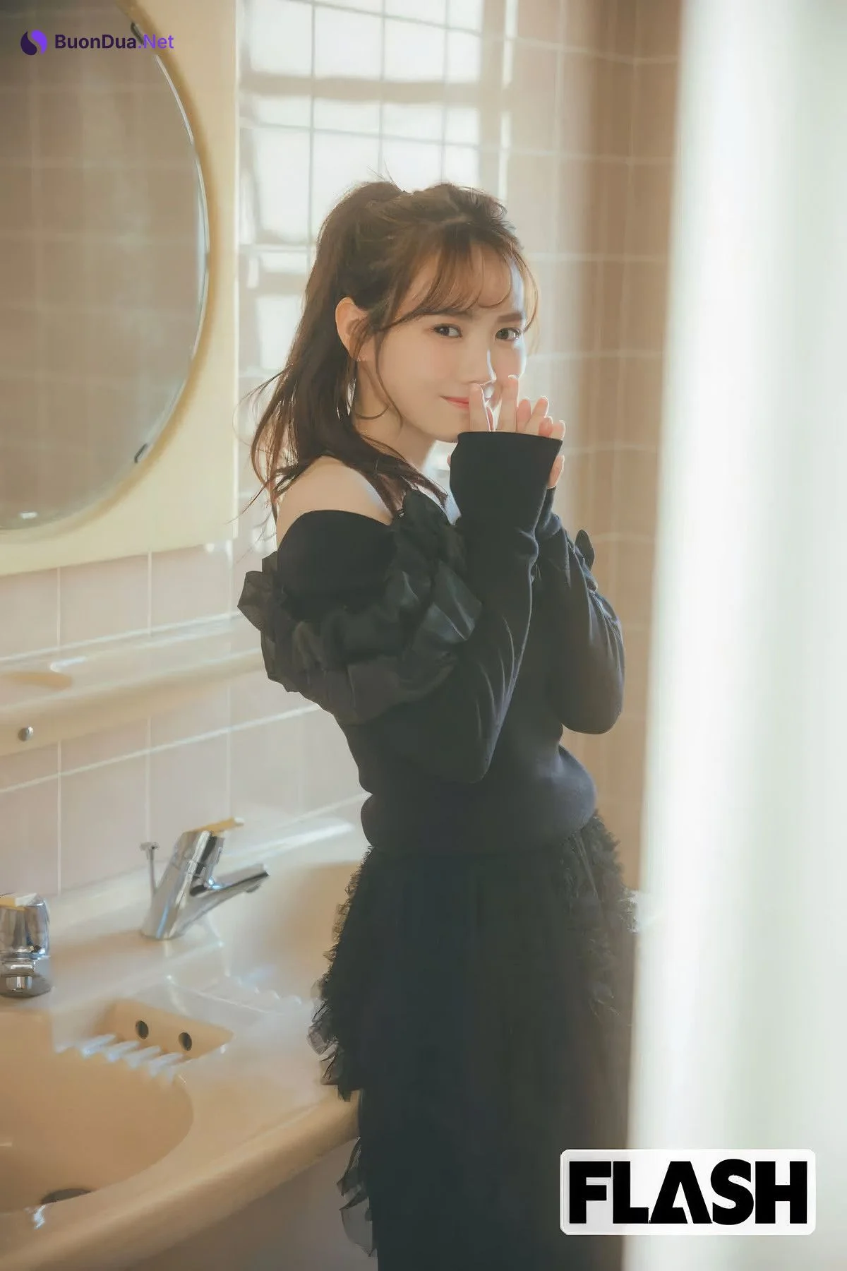 Mayu Tamura 田村真佑, FLASH 2025.02.25 (フラッシュ 2025年2月25日号) - Photo 17
