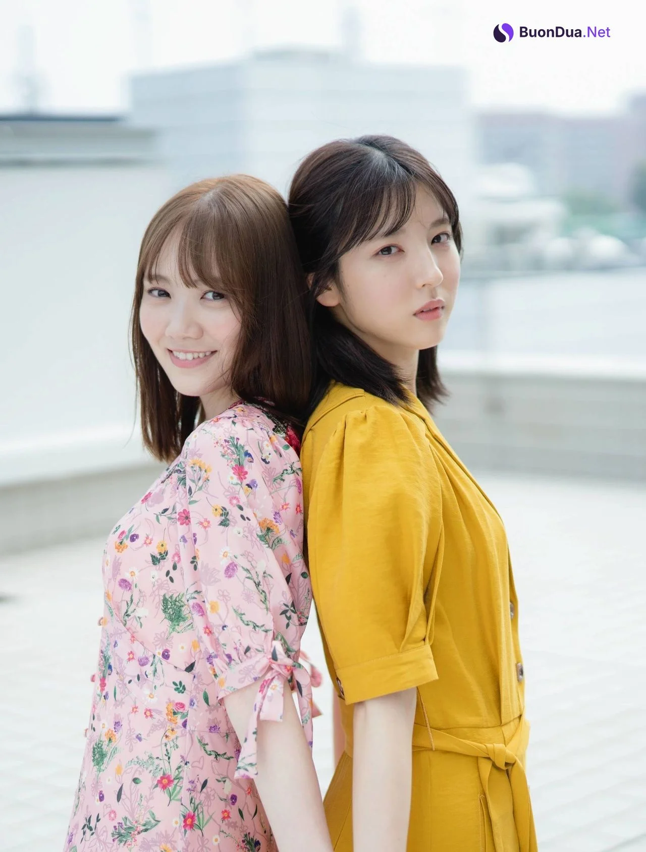 Mayu Tamura 田村真佑, Seira Hayakawa 早川聖来, Platinum FLASH 2021 Vol.16 - Photo 10