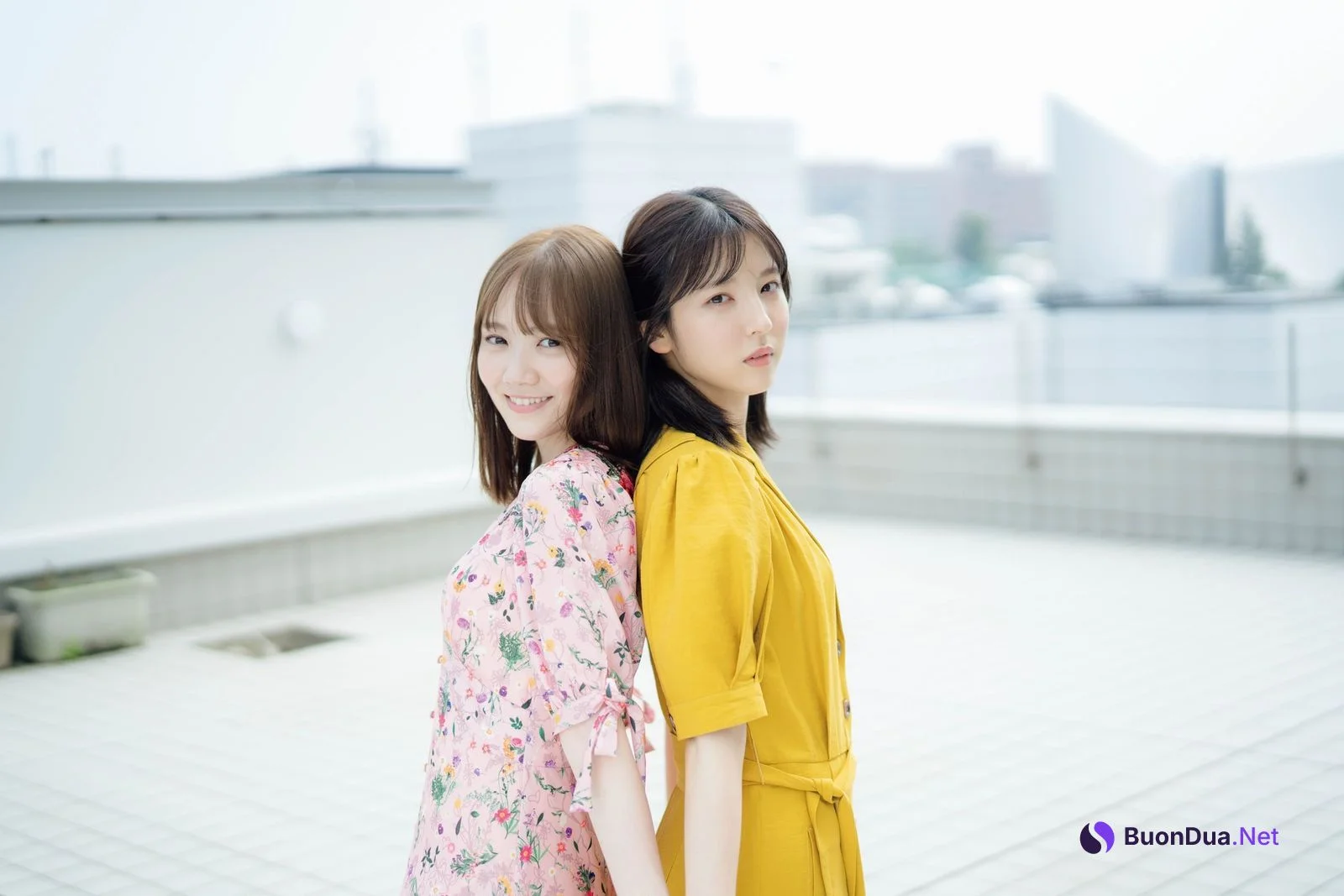 Mayu Tamura 田村真佑, Seira Hayakawa 早川聖来, Platinum FLASH 2021 Vol.16 - Photo 16