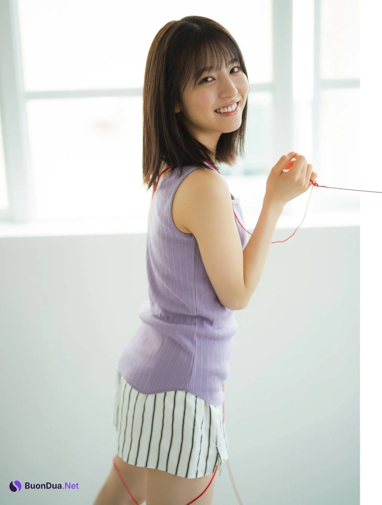 Mayu Tamura 田村真佑, Seira Hayakawa 早川聖来, Platinum FLASH 2021 Vol.16 - Photo 7
