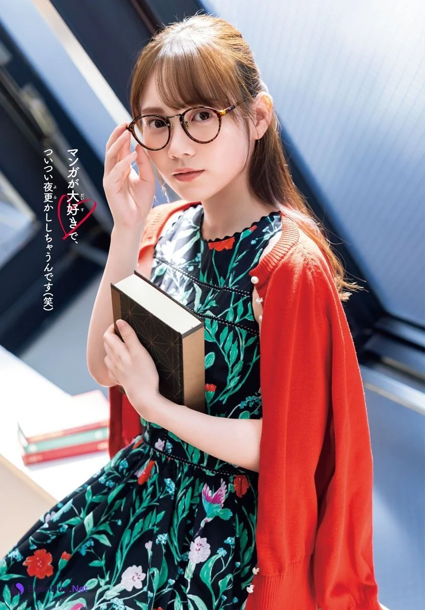 Mayu Tamura 田村真佑, Shonen Champion 2023 No.42 (少年チャンピオン 2023年42号) - Photo 10