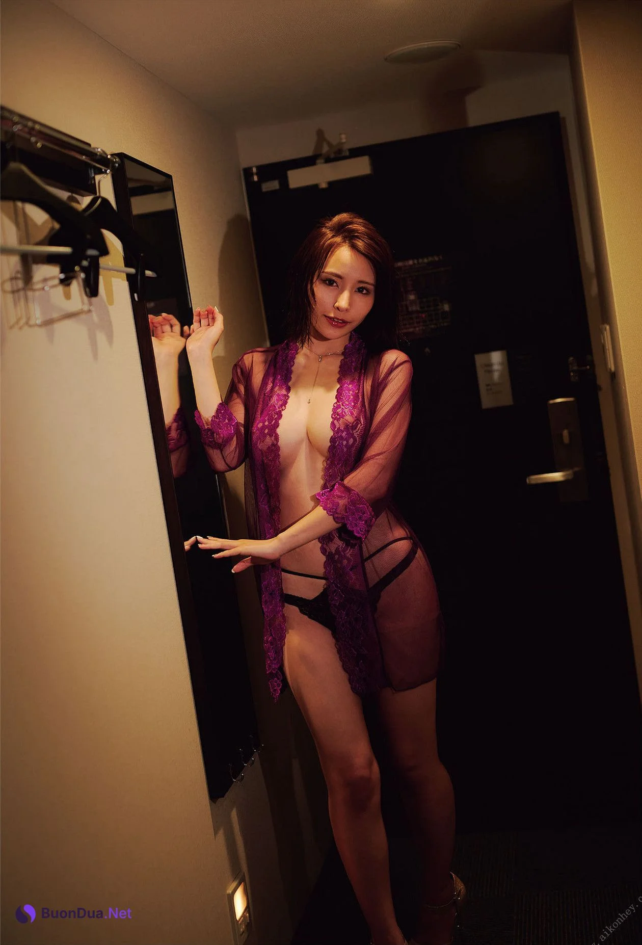 Mayuki Ito 伊藤舞雪, デジタル写真集 「Contrast」 Set.02 - Photo 13